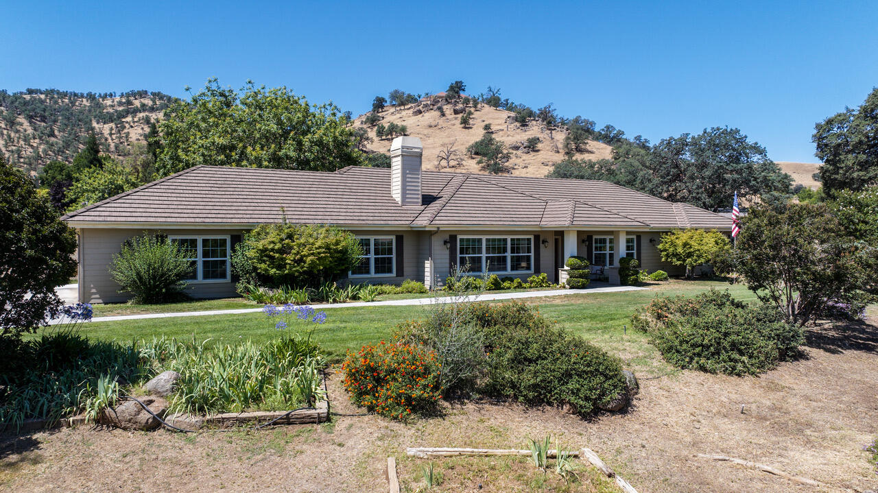16657 Thomas Dr, Springville, CA 93265