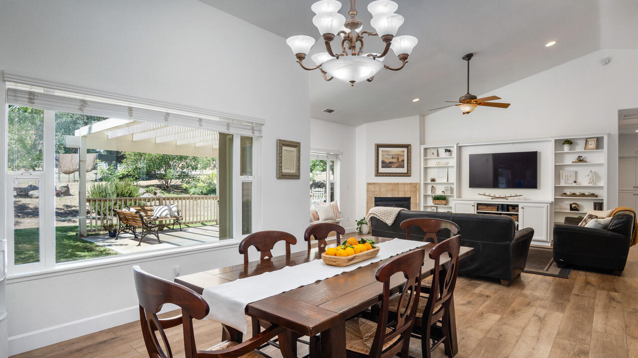 16657 Thomas Dr, Springville, CA 93265