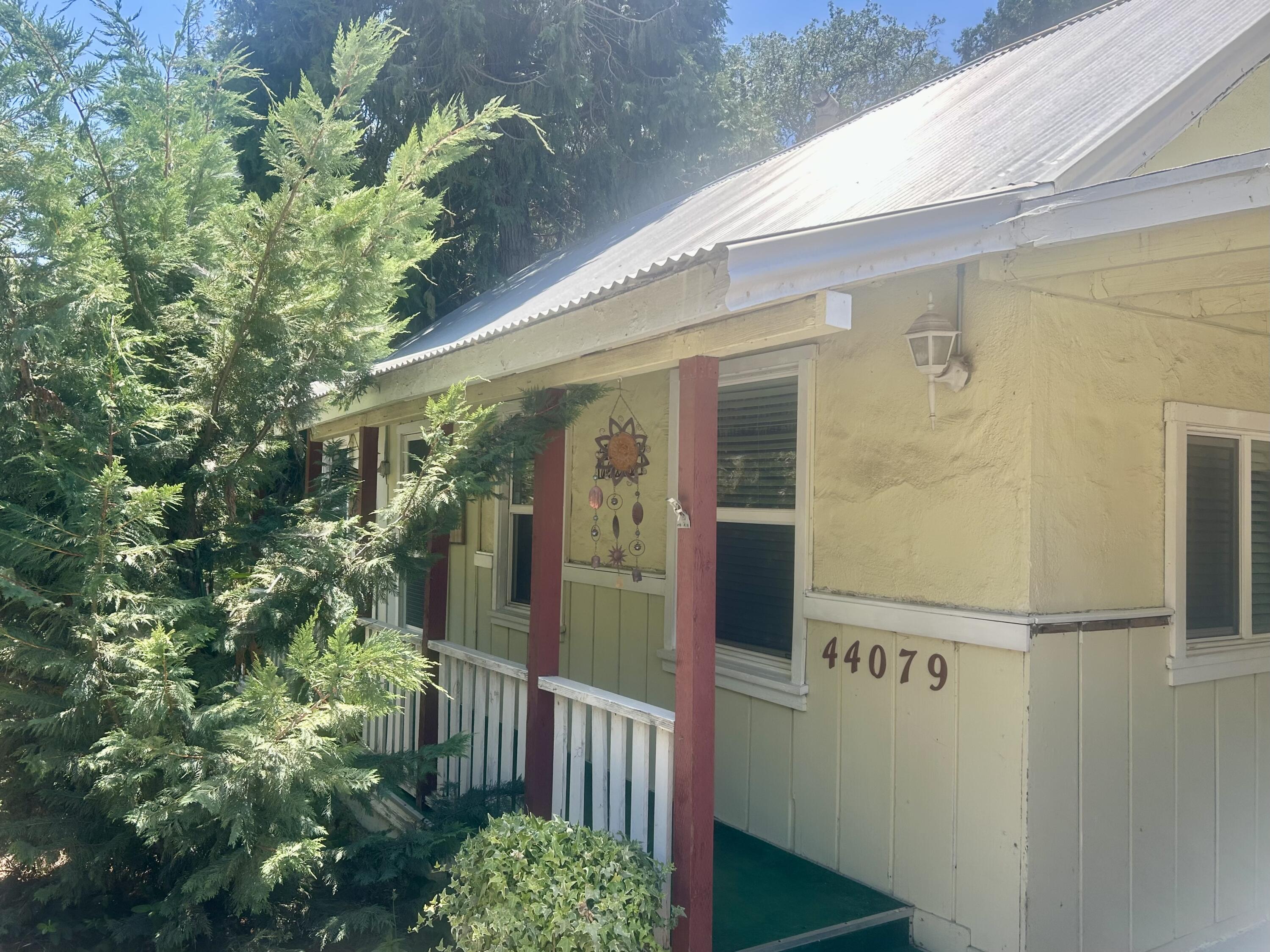 44079 Pine Flat Dr, California Hot Springs, CA 93207