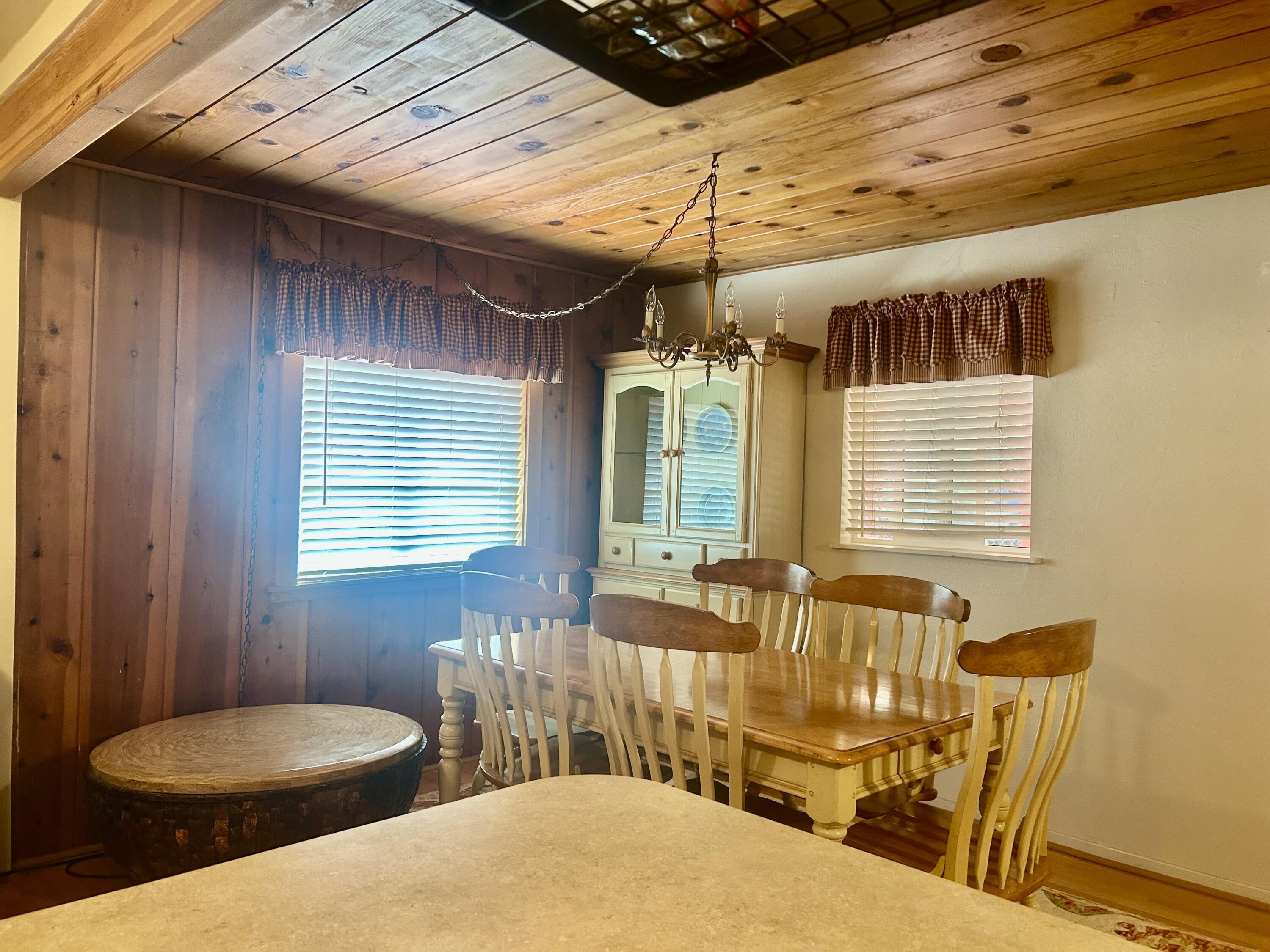 44079 Pine Flat Dr, California Hot Springs, CA 93207