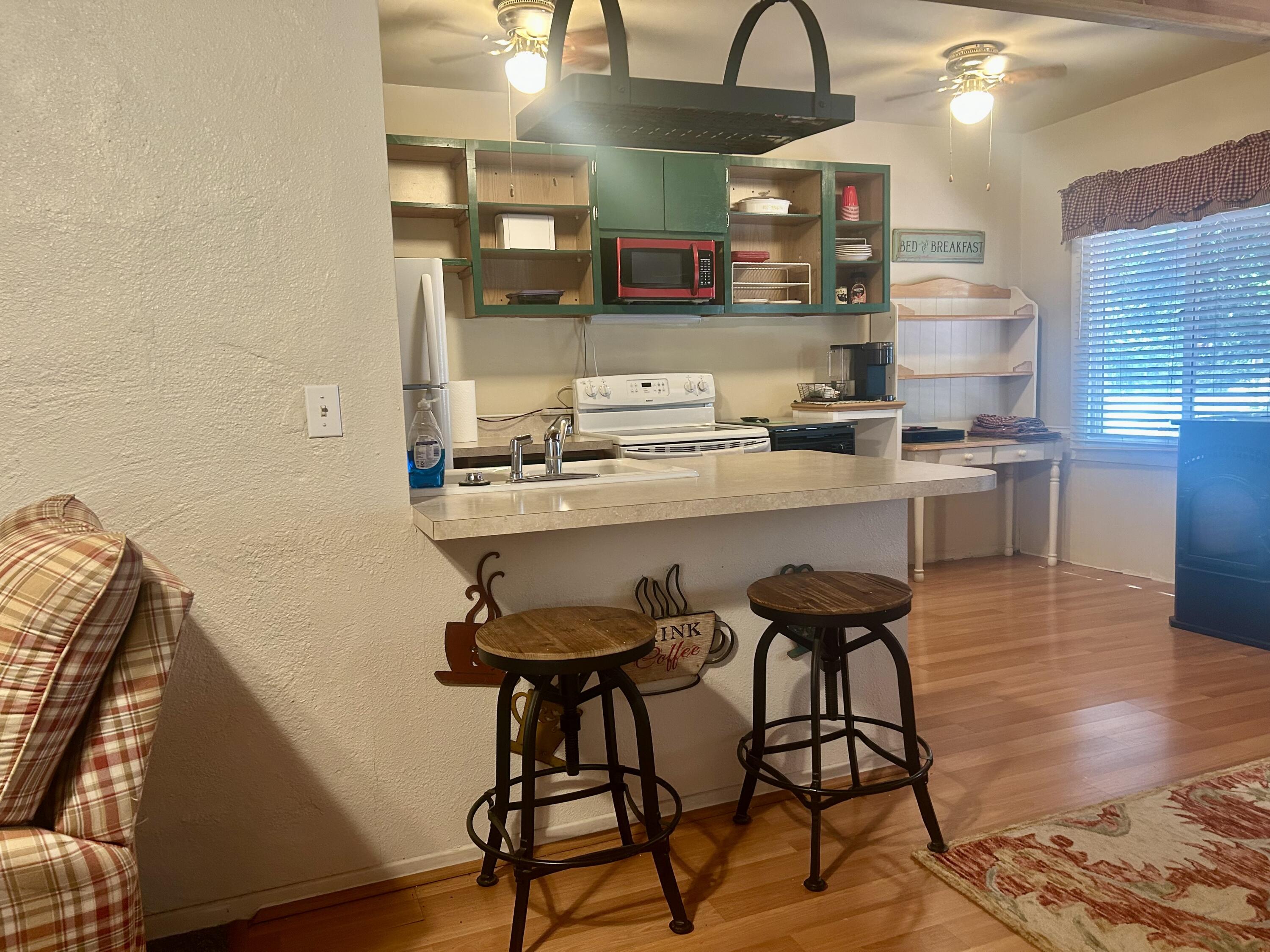 44079 Pine Flat Dr, California Hot Springs, CA 93207