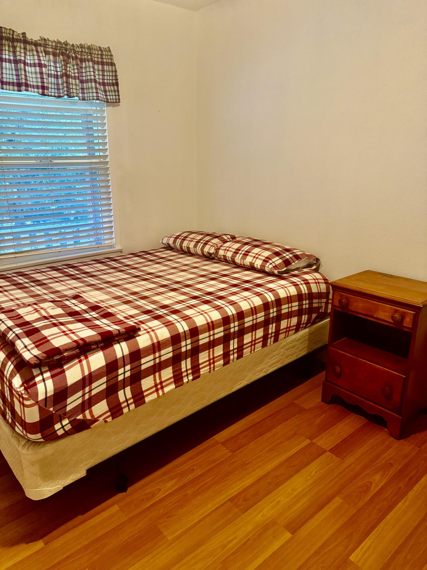 44079 Pine Flat Dr, California Hot Springs, CA 93207