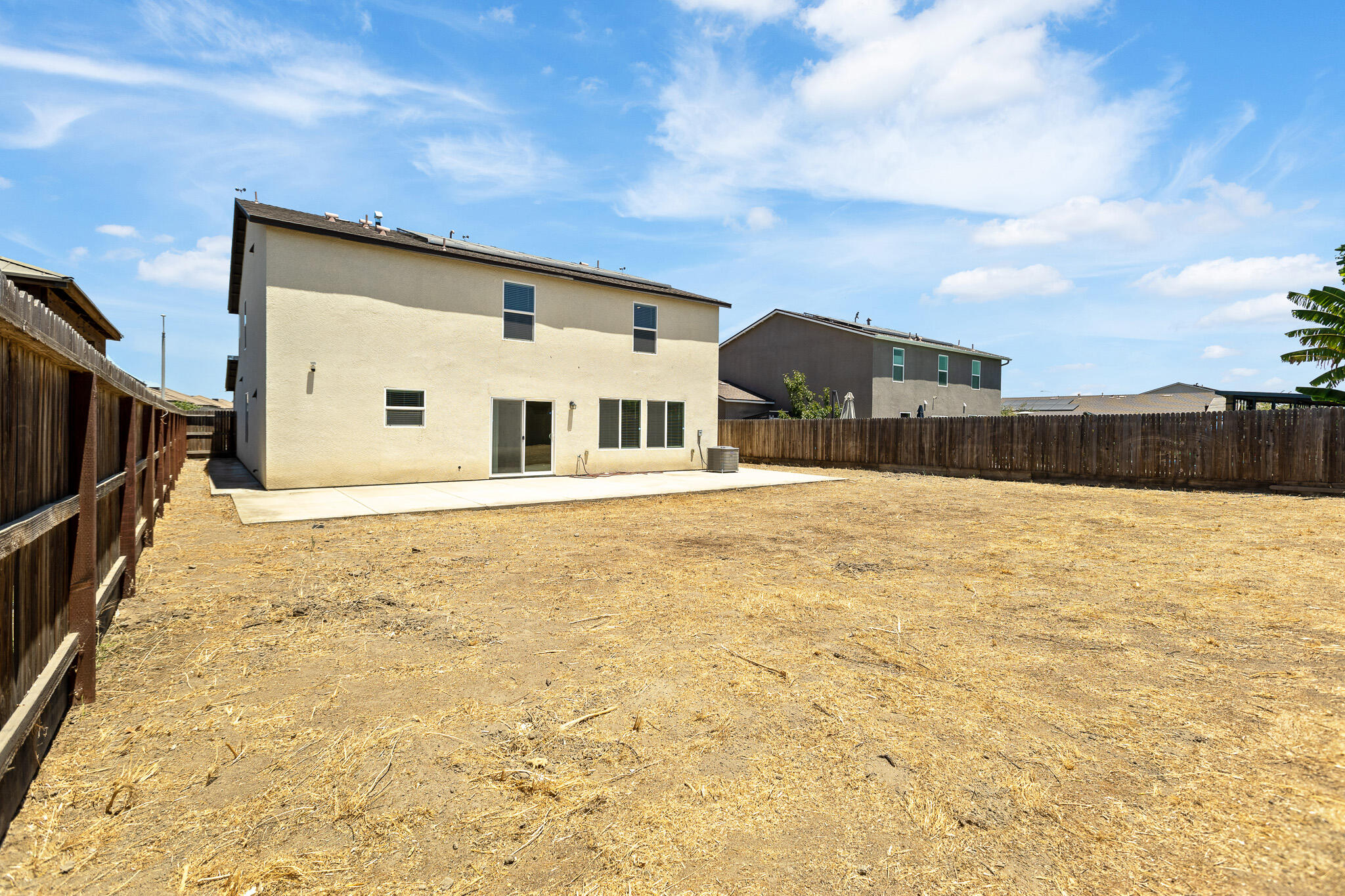 935 E Cameron Ave, Visalia, CA 93292
