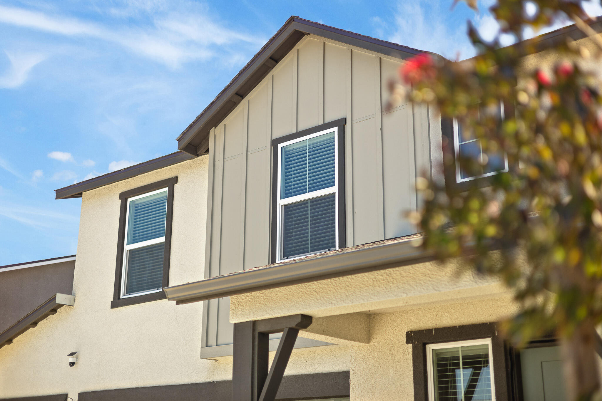 935 E Cameron Ave, Visalia, CA 93292
