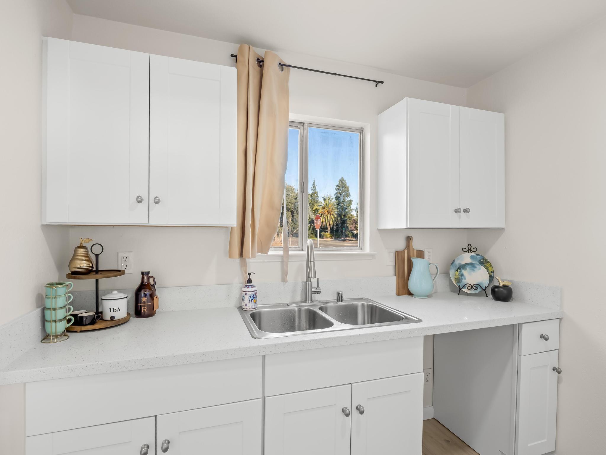 4359 W Cardiff Ave, Fresno, CA 93722