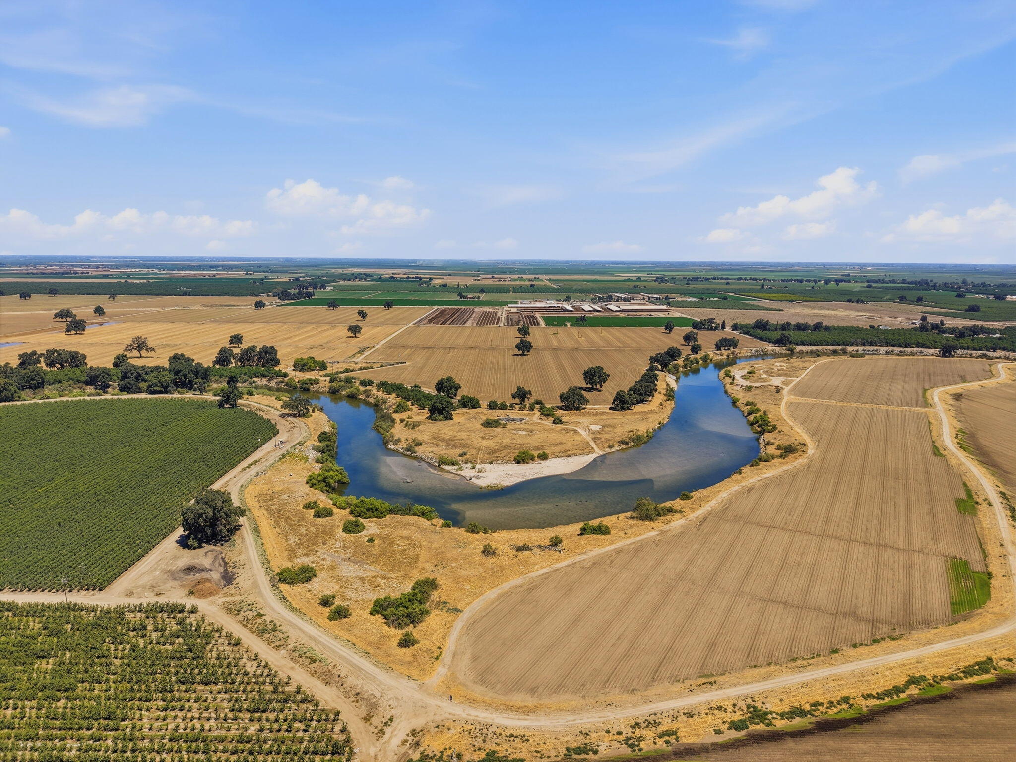 21530 Tiburcio Ave, Laton, CA 93242