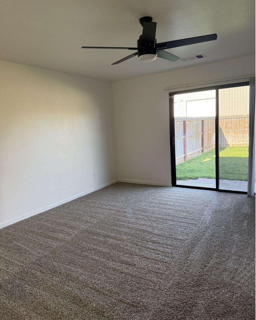 8775 Frontier St, Hanford, CA 93230