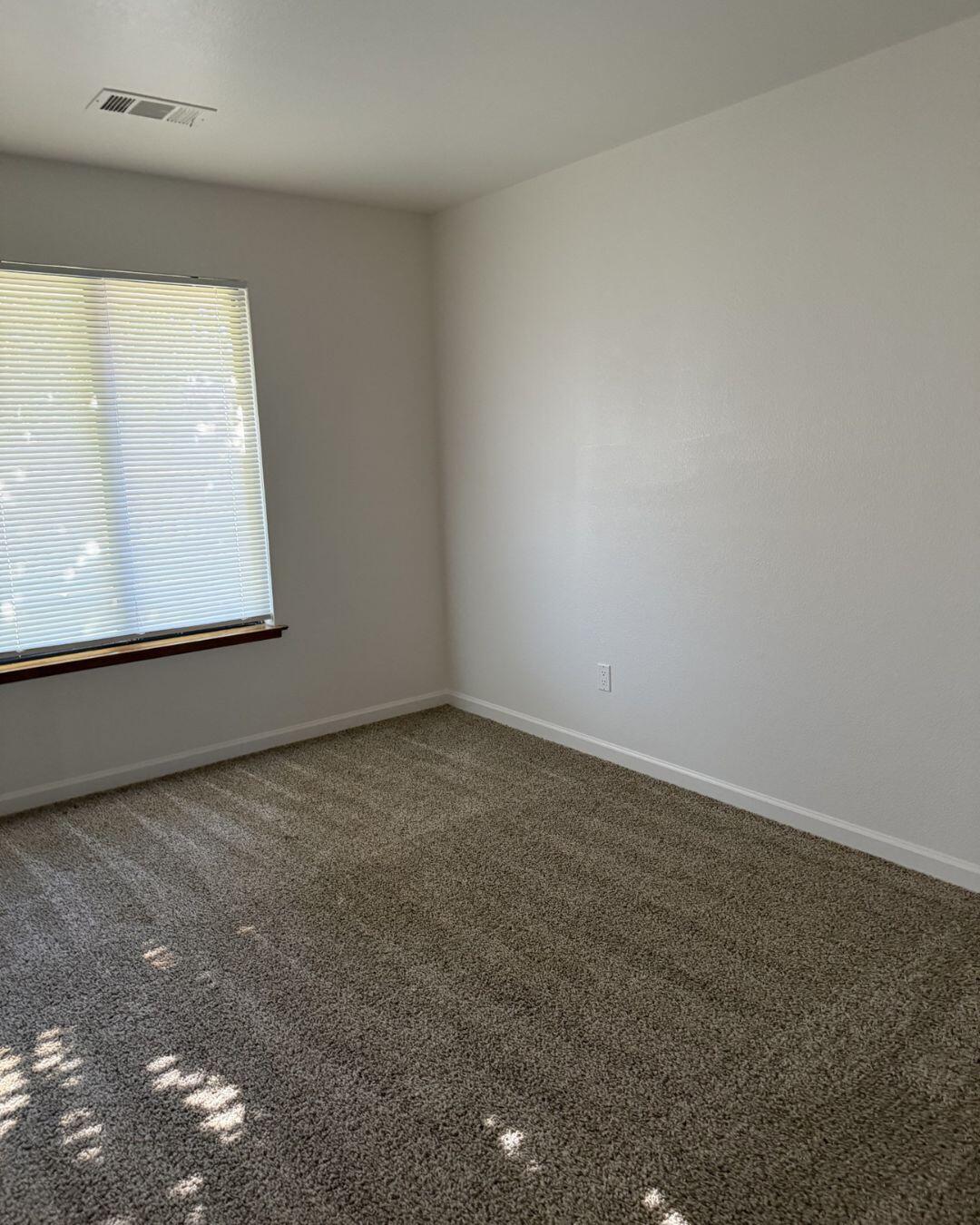 8775 Frontier St, Hanford, CA 93230