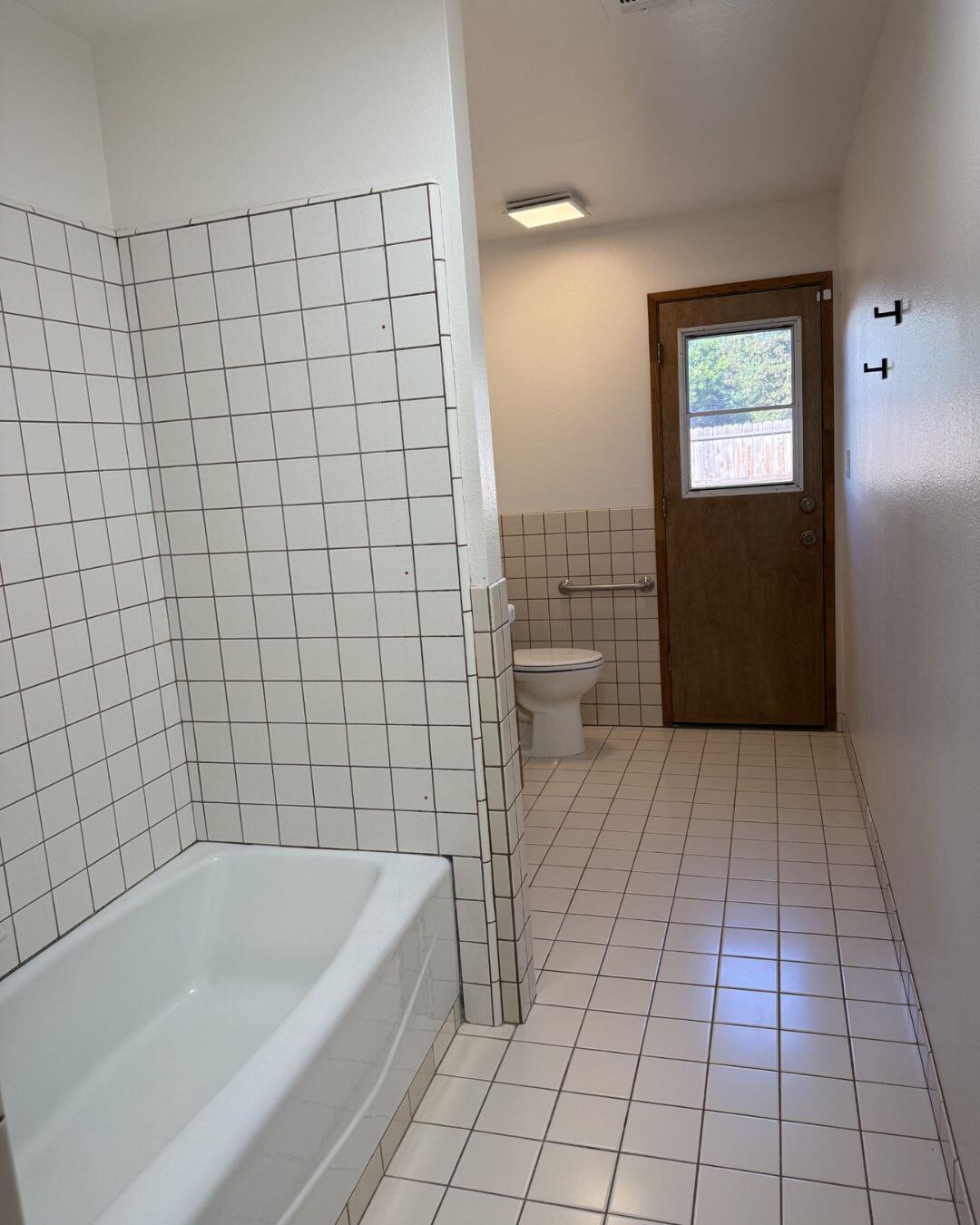 8775 Frontier St, Hanford, CA 93230