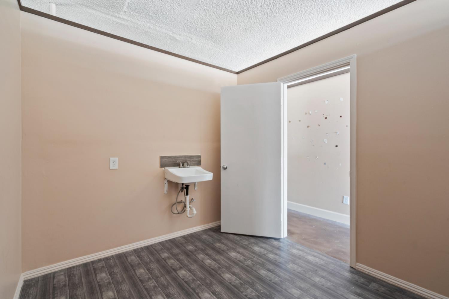 4141 E Gettysburg Ave, Fresno, CA 93726