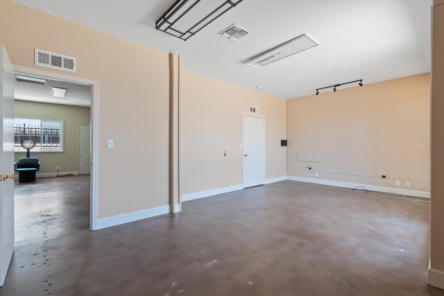 4141 E Gettysburg Ave, Fresno, CA 93726