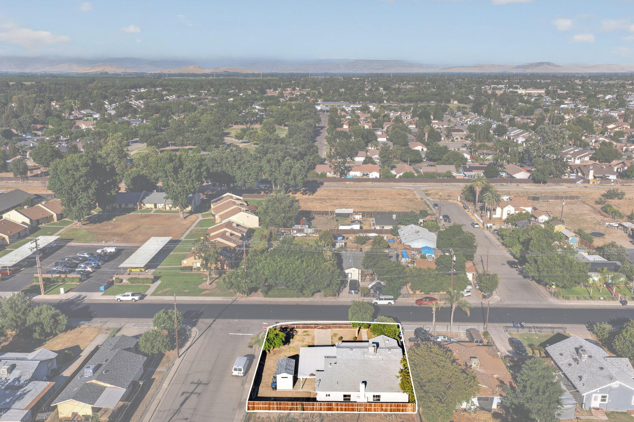 1919 N Bridge St, Visalia, CA 93291