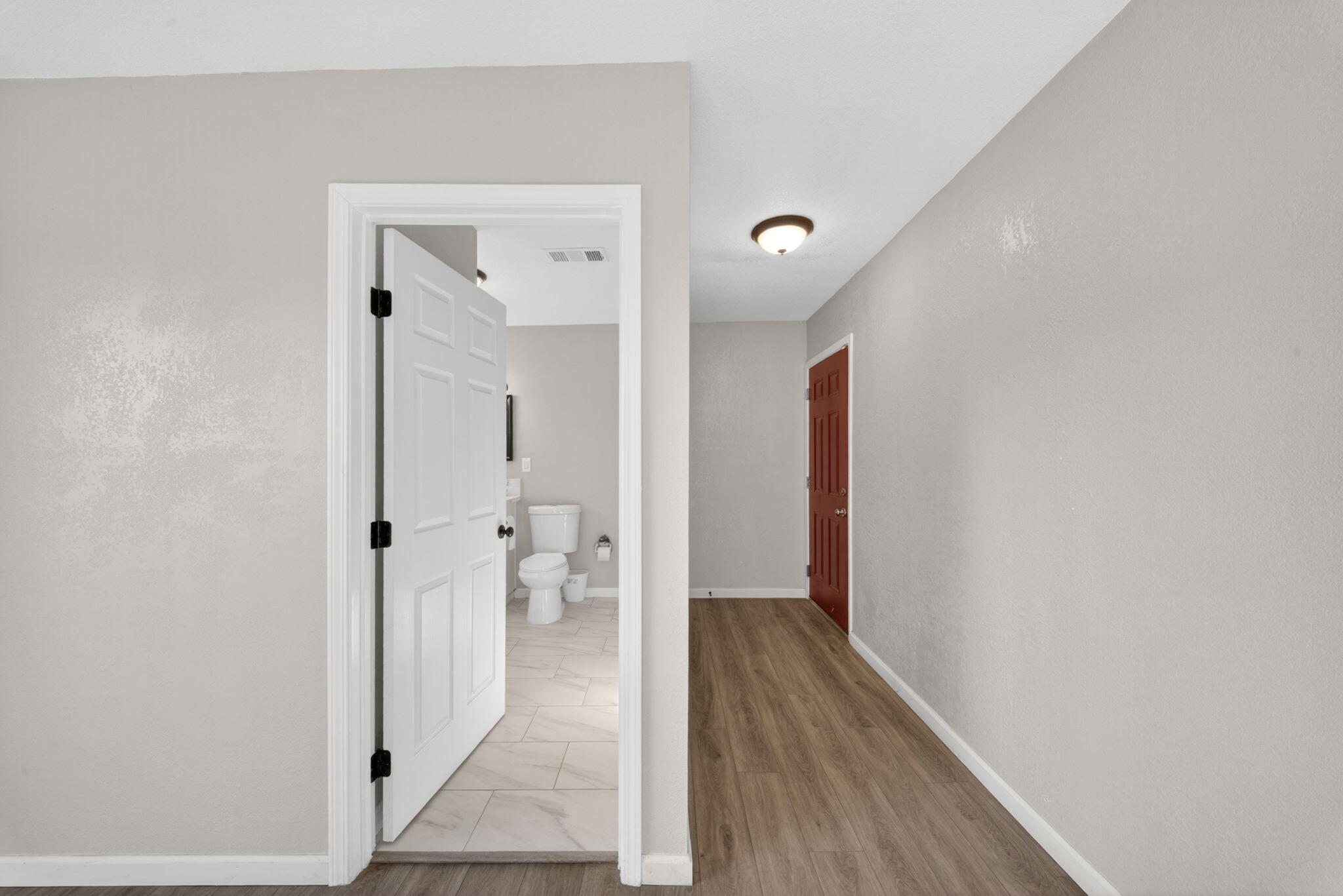 1919 N Bridge St, Visalia, CA 93291
