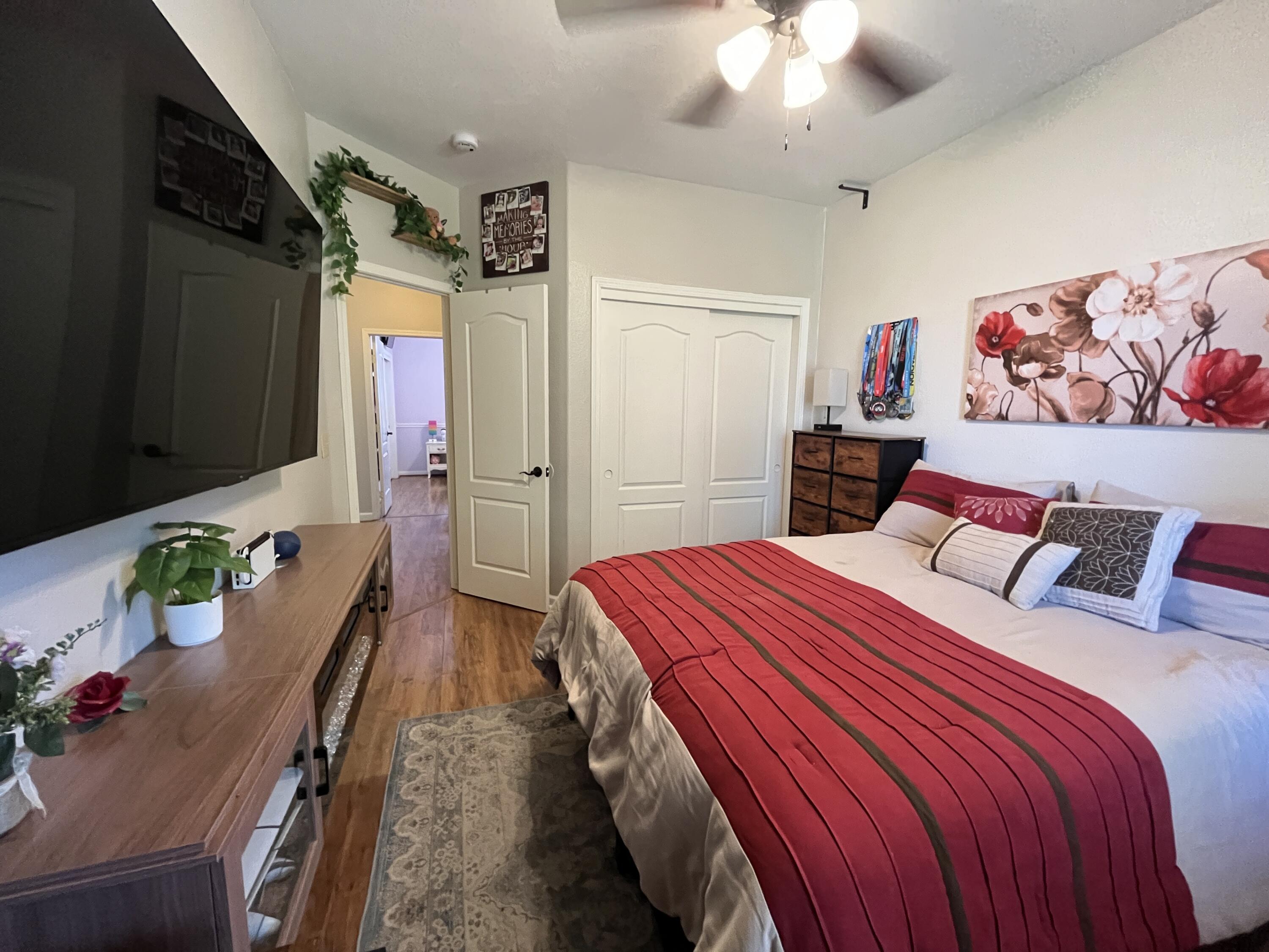 4646 W Manor Ct, Visalia, CA 93291