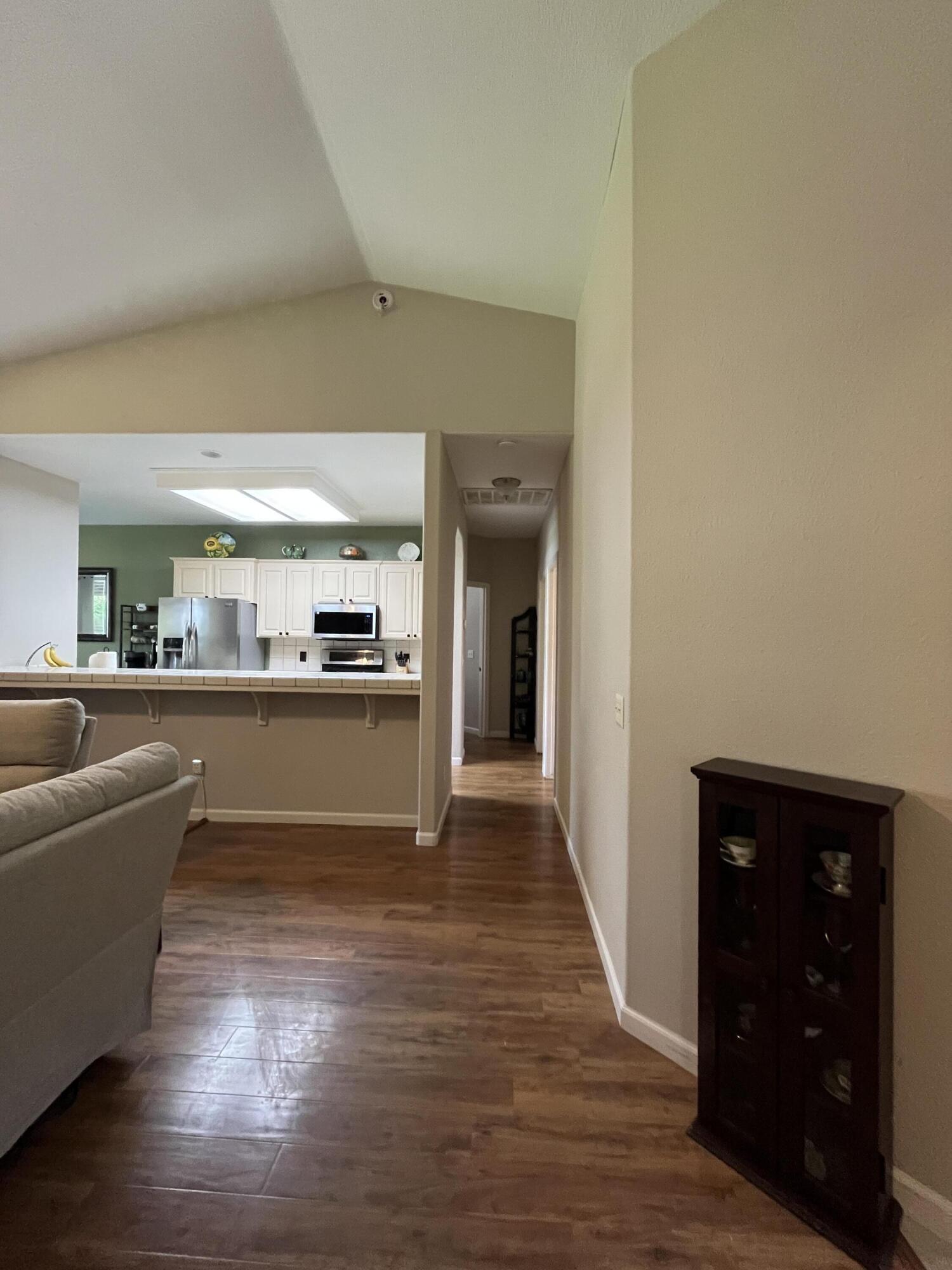 4646 W Manor Ct, Visalia, CA 93291