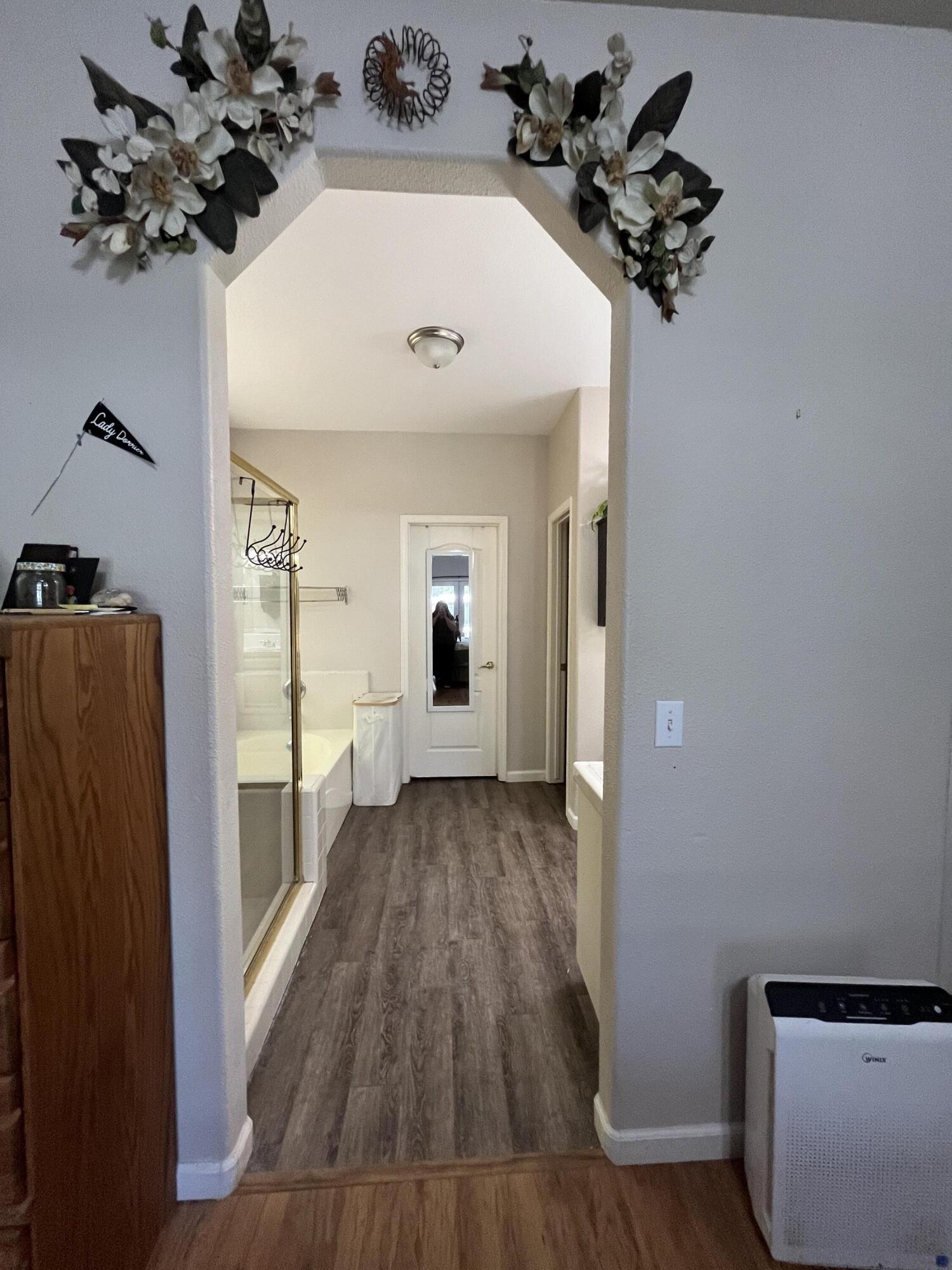 4646 W Manor Ct, Visalia, CA 93291