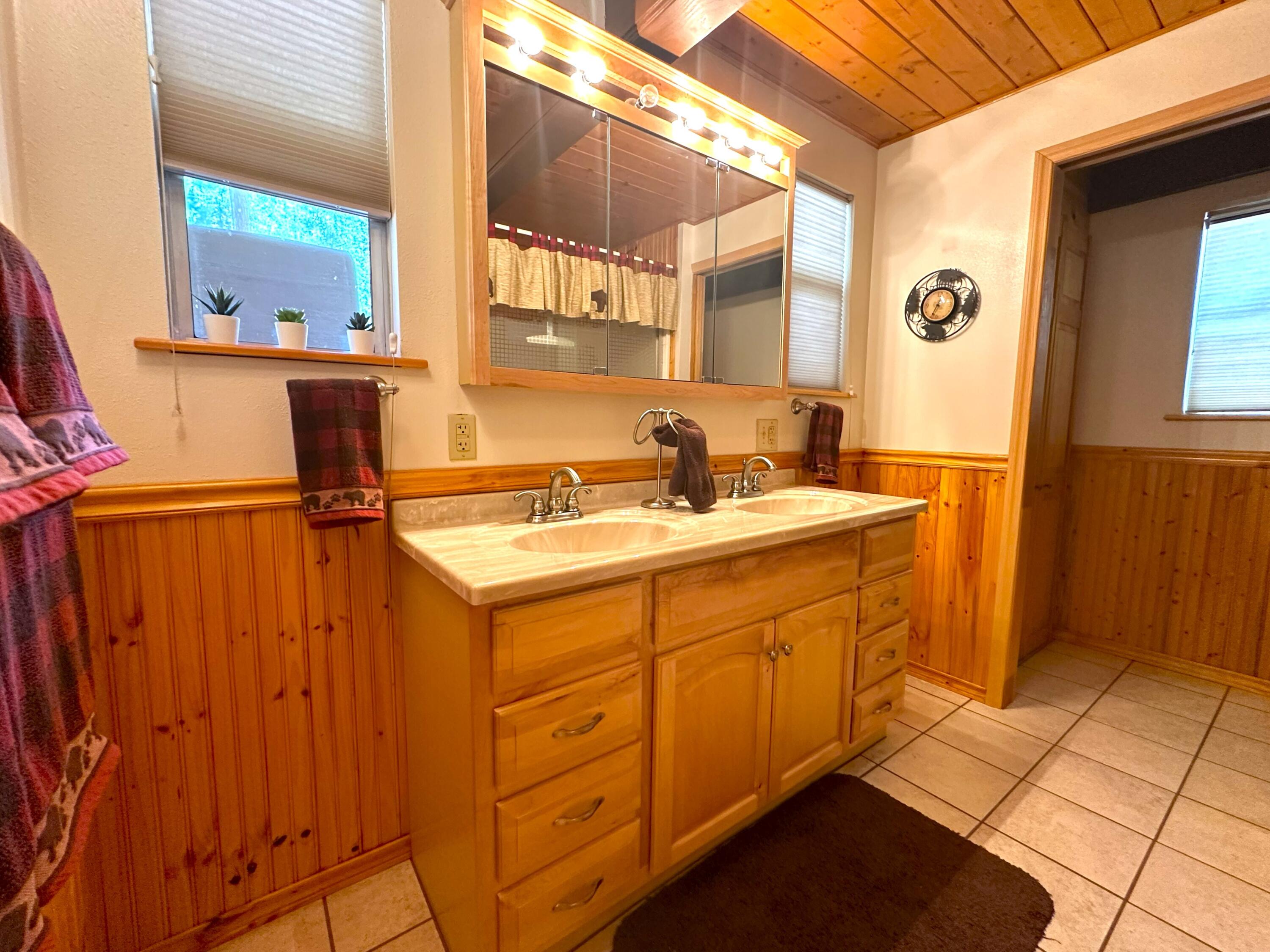 45453 Manter Meadow Dr, California Hot Springs, CA 93207
