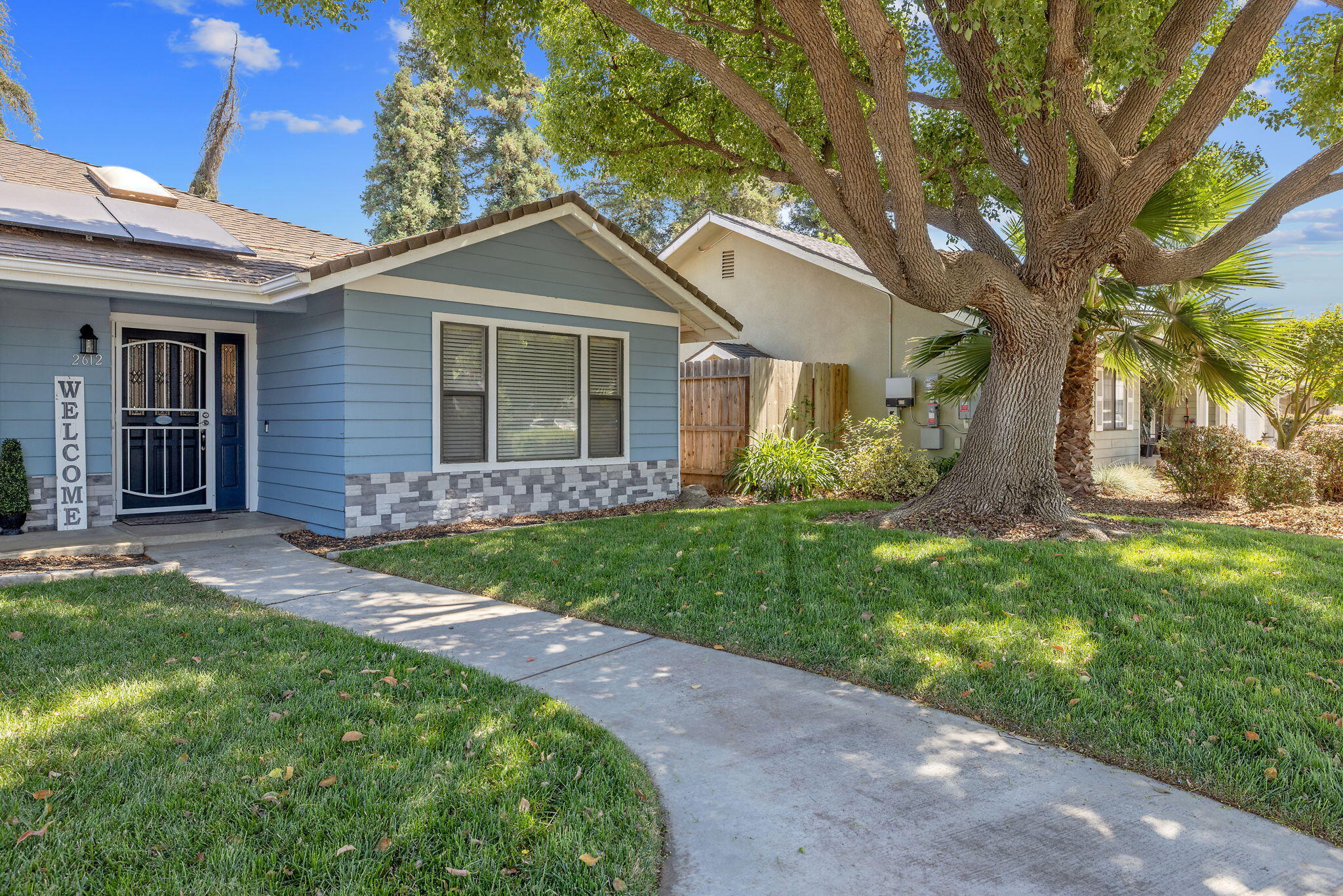 2612 E Feemster, Visalia, CA 93292