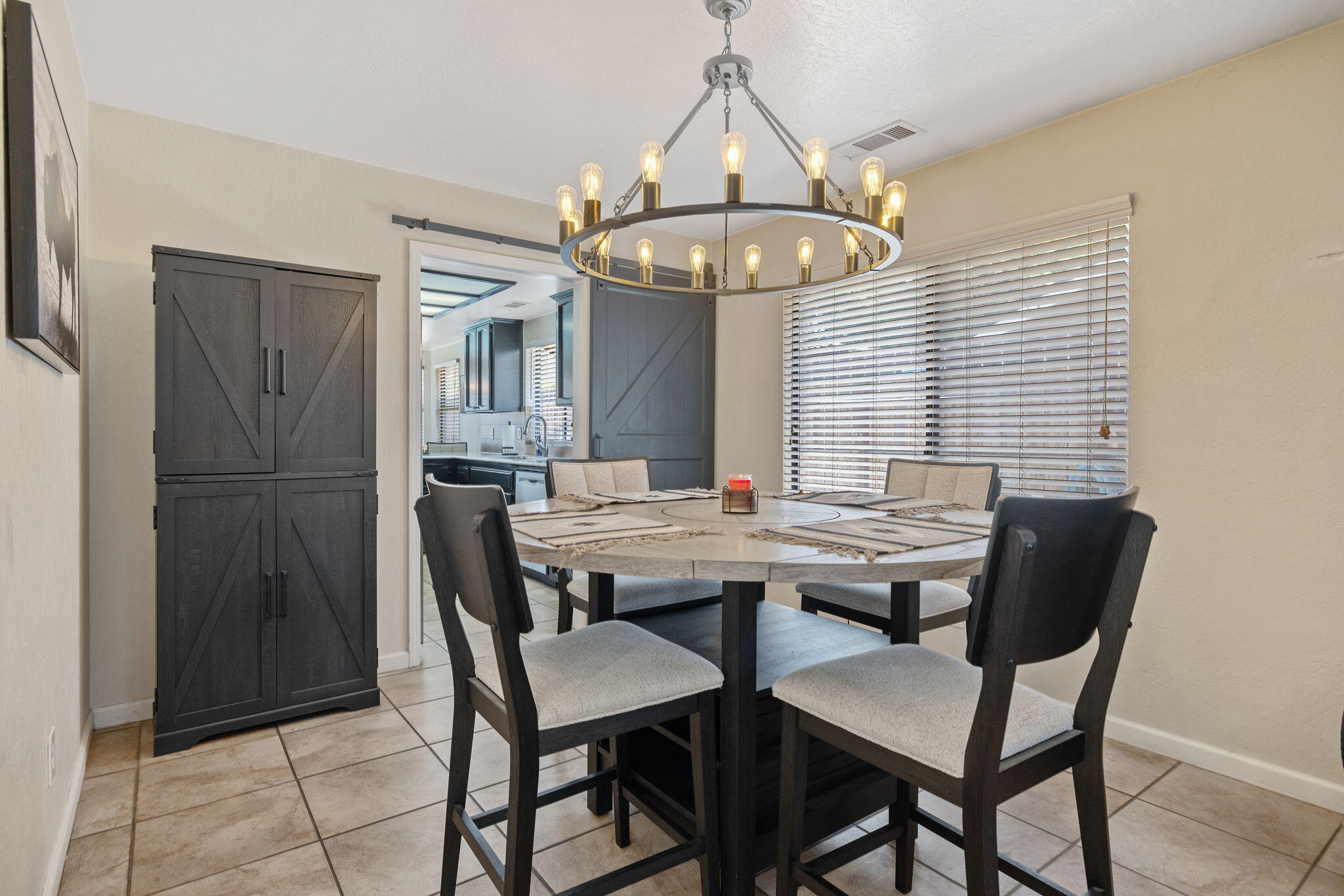 2612 E Feemster, Visalia, CA 93292