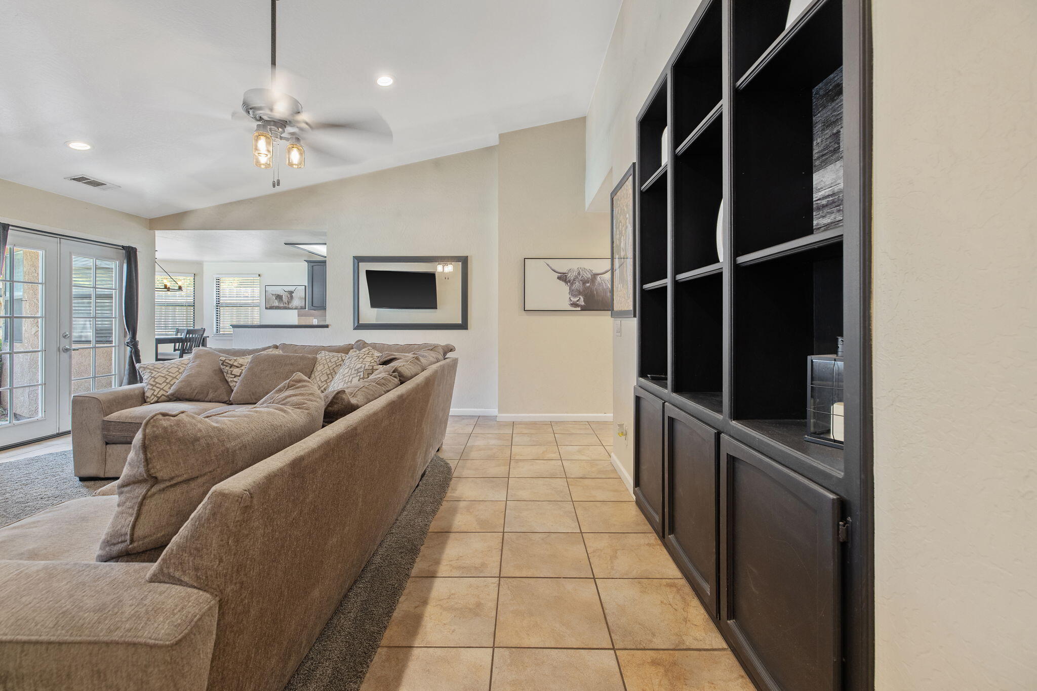 2612 E Feemster, Visalia, CA 93292