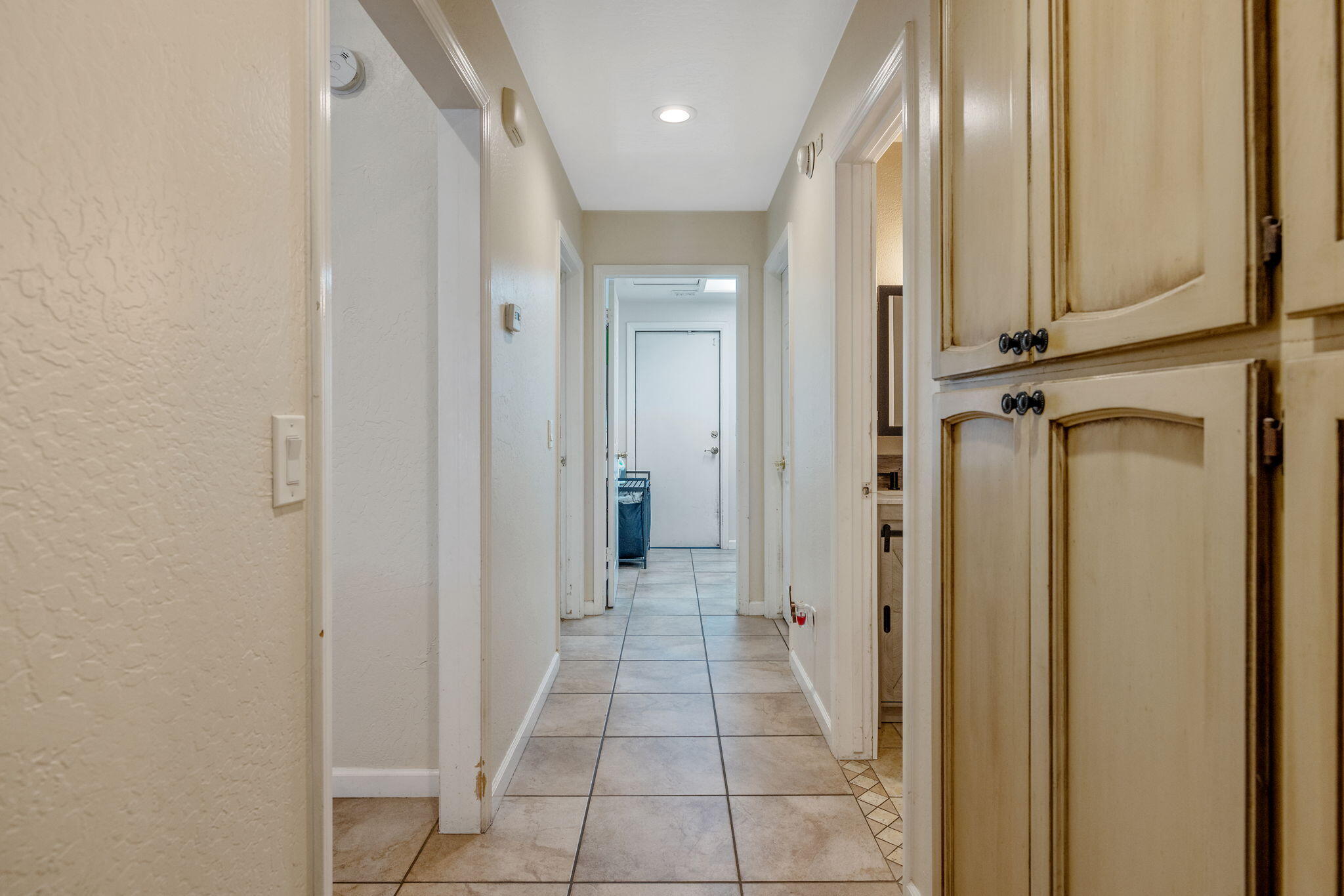2612 E Feemster, Visalia, CA 93292