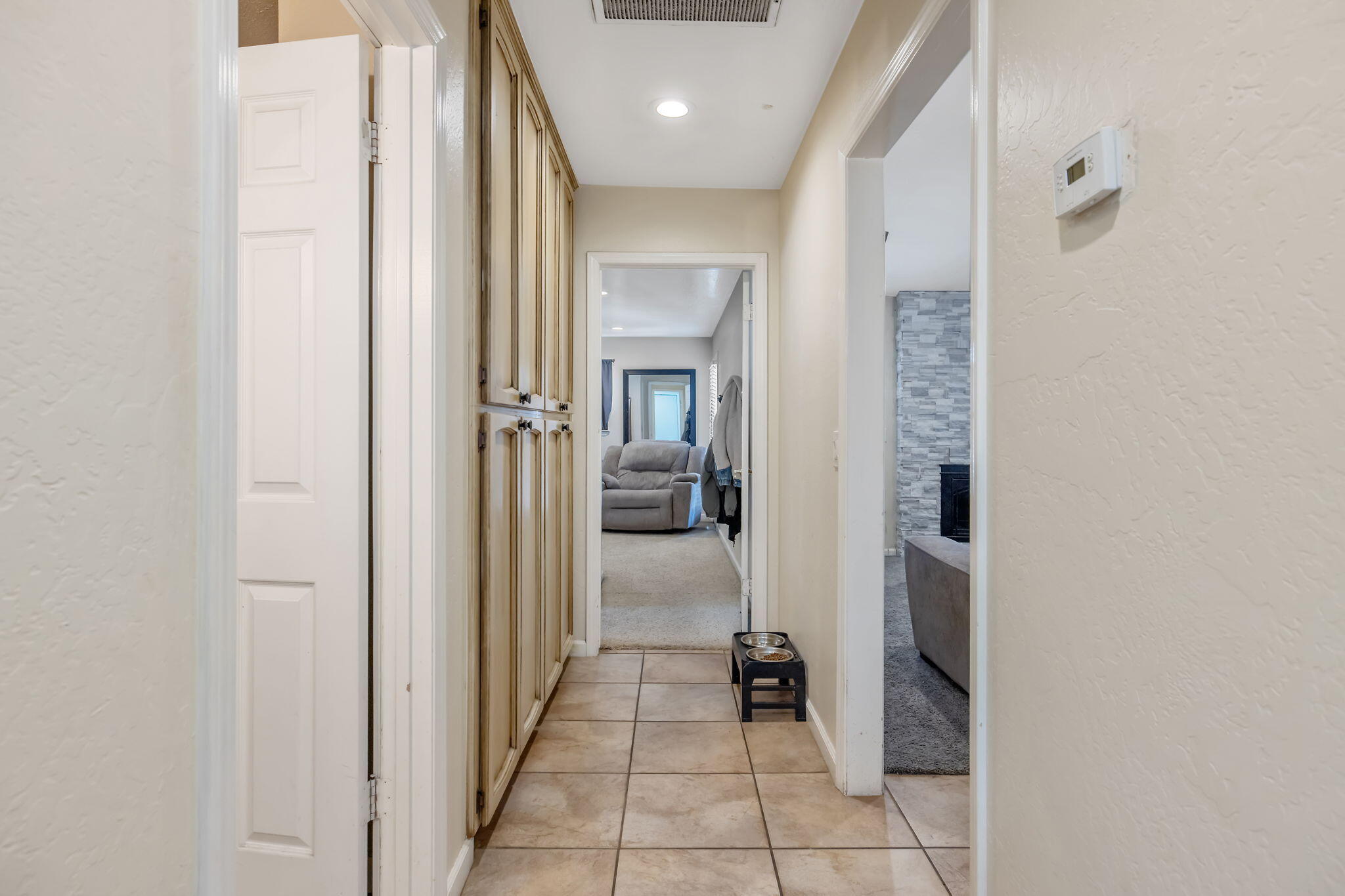 2612 E Feemster, Visalia, CA 93292