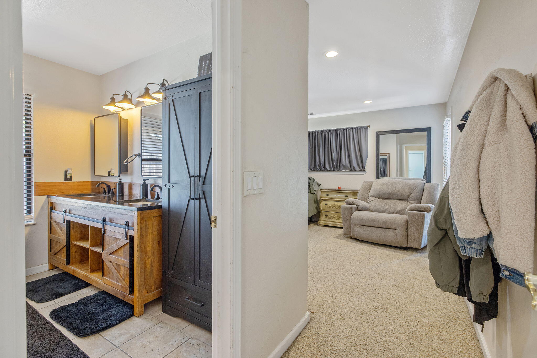 2612 E Feemster, Visalia, CA 93292