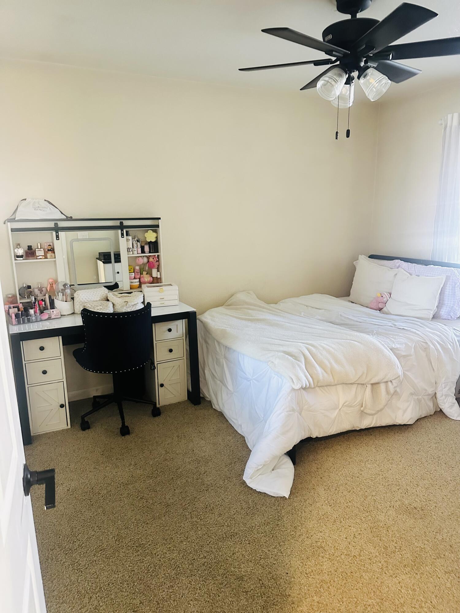 2612 E Feemster, Visalia, CA 93292