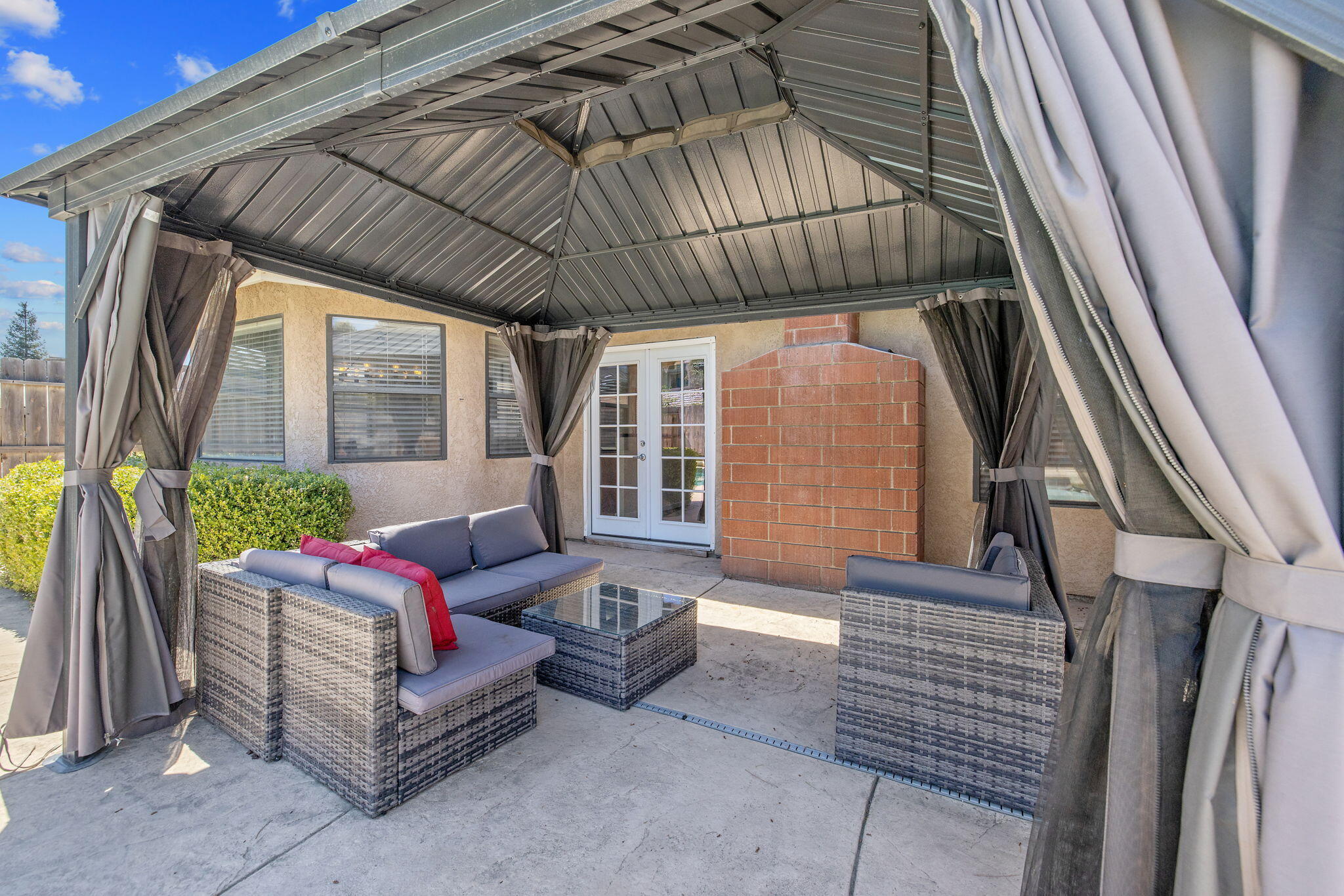 2612 E Feemster, Visalia, CA 93292