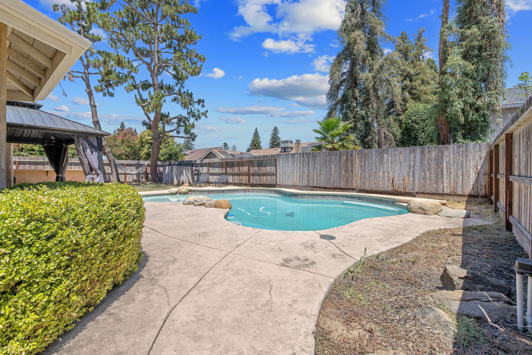 2612 E Feemster, Visalia, CA 93292