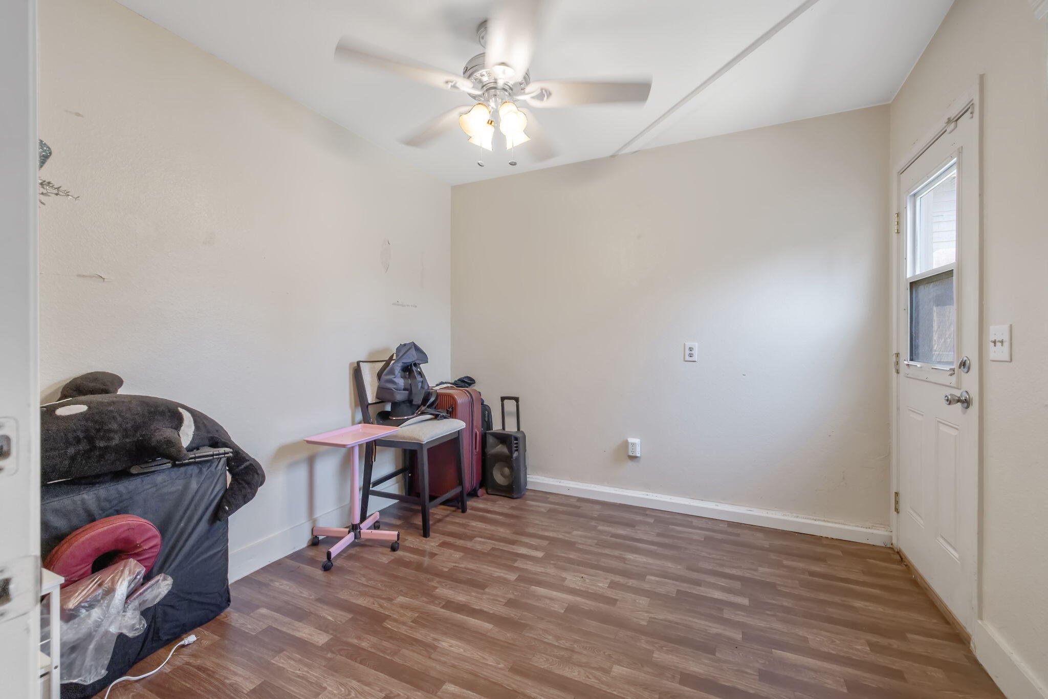 2612 E Feemster, Visalia, CA 93292