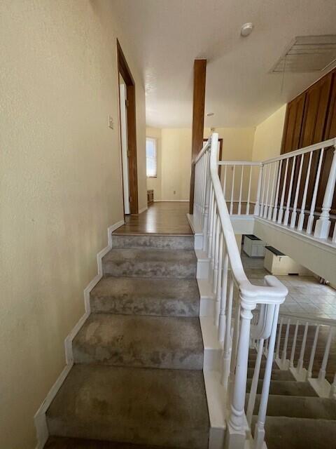144 E Parkview Ave, Visalia, CA 93277