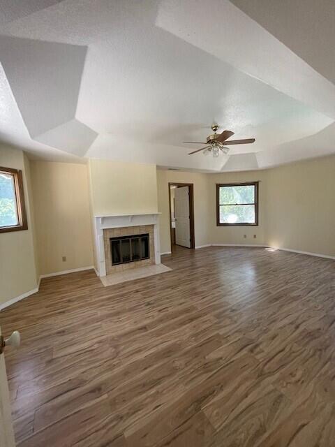144 E Parkview Ave, Visalia, CA 93277