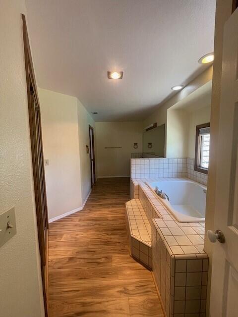 144 E Parkview Ave, Visalia, CA 93277