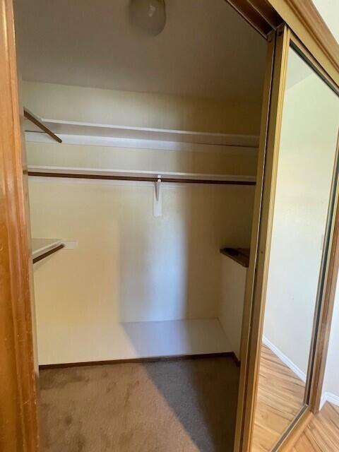 144 E Parkview Ave, Visalia, CA 93277
