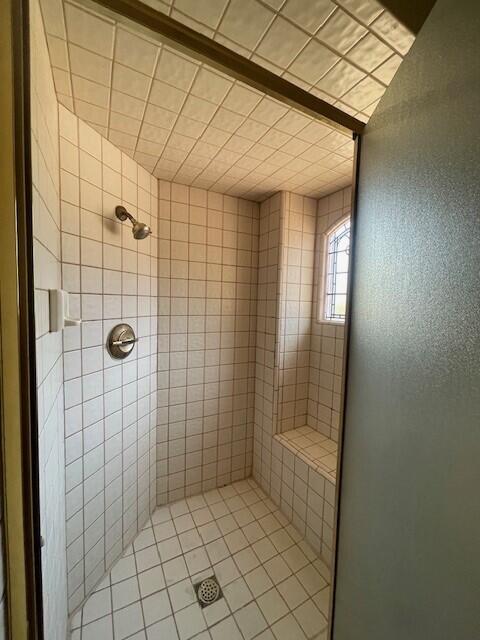 144 E Parkview Ave, Visalia, CA 93277