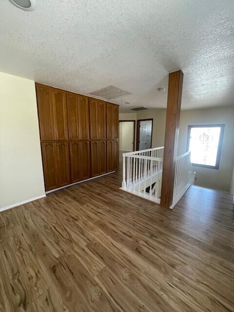 144 E Parkview Ave, Visalia, CA 93277