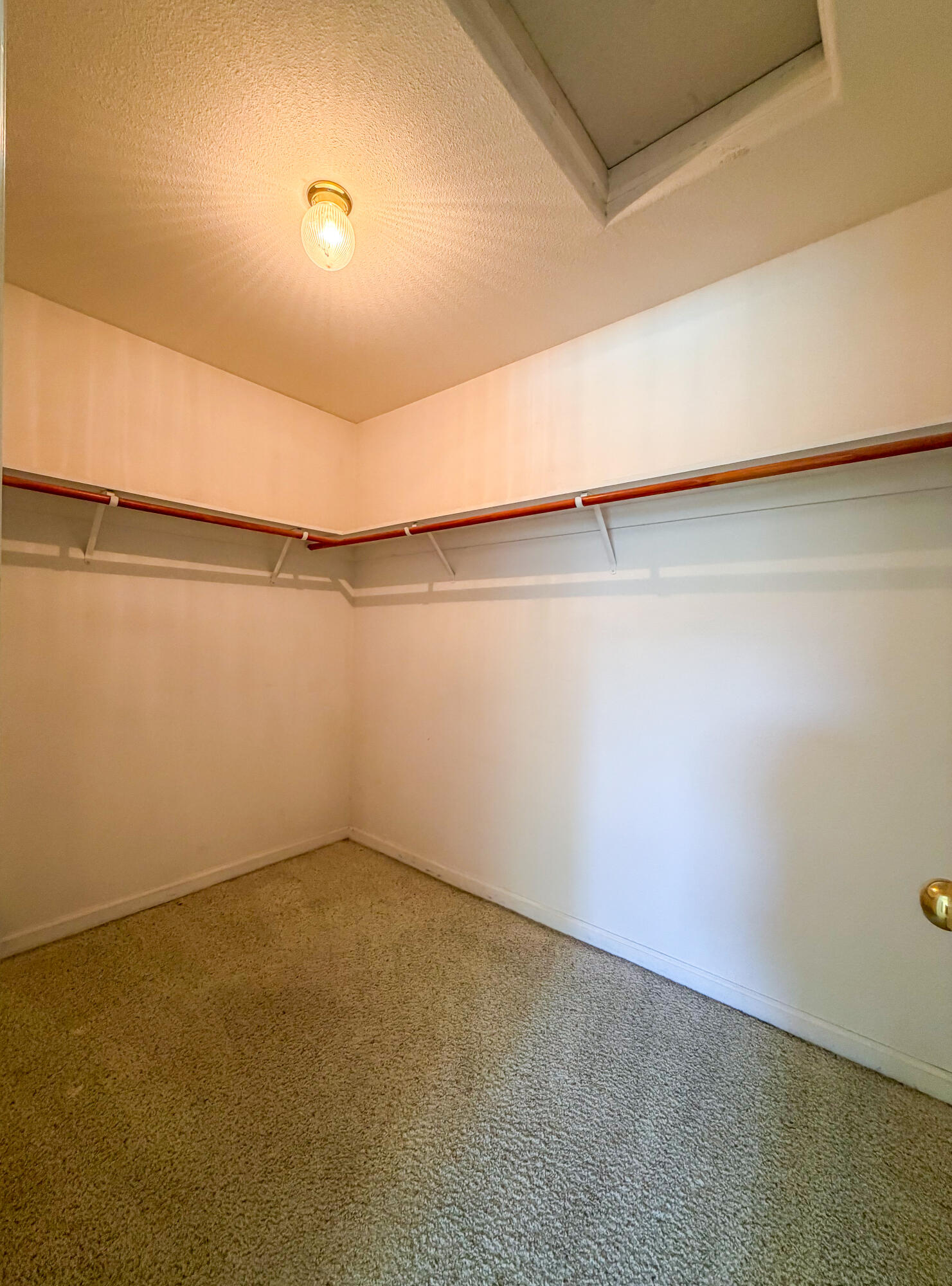 2451 W Cheryll Ave, Porterville, CA 93257