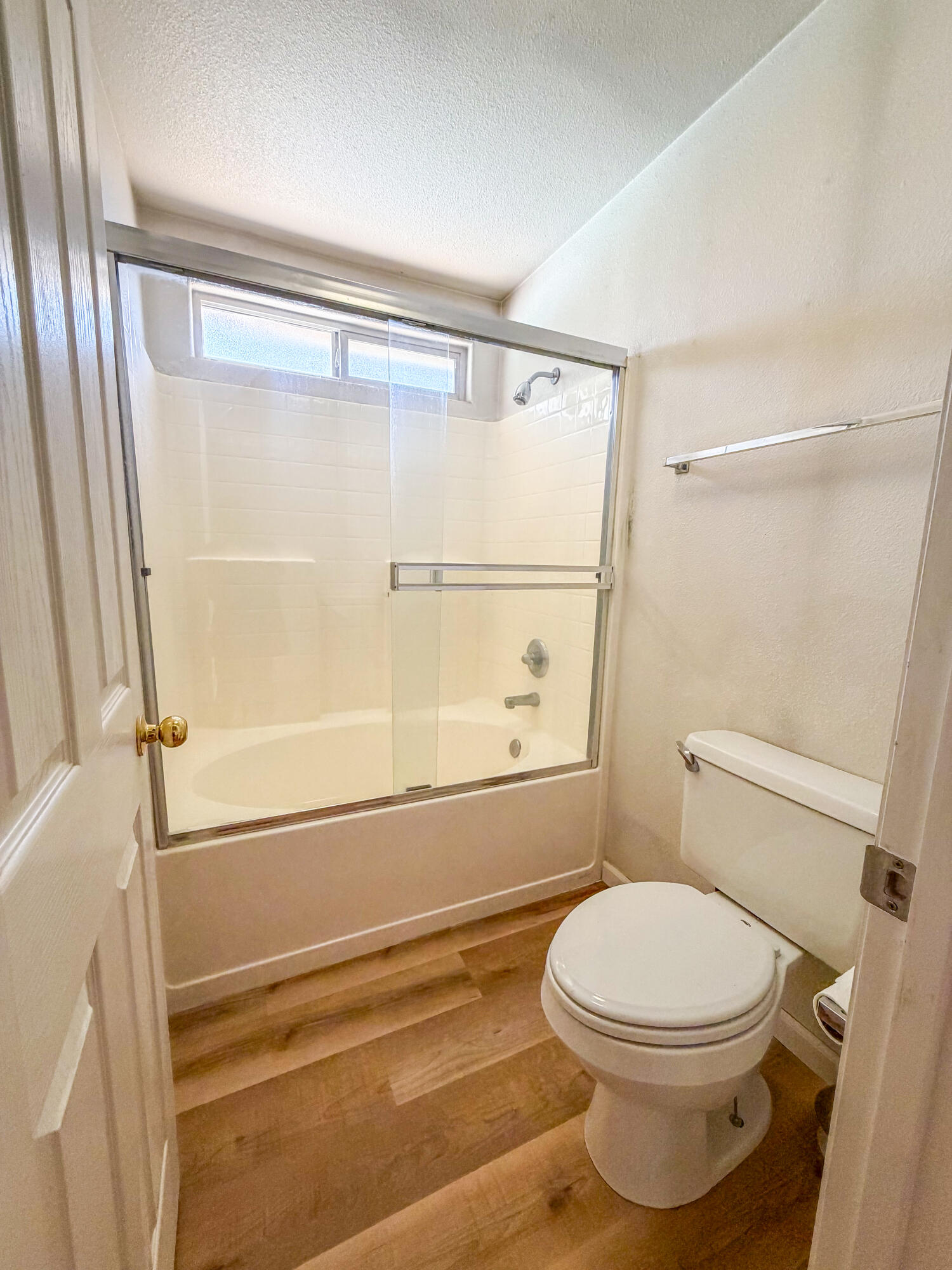 2451 W Cheryll Ave, Porterville, CA 93257