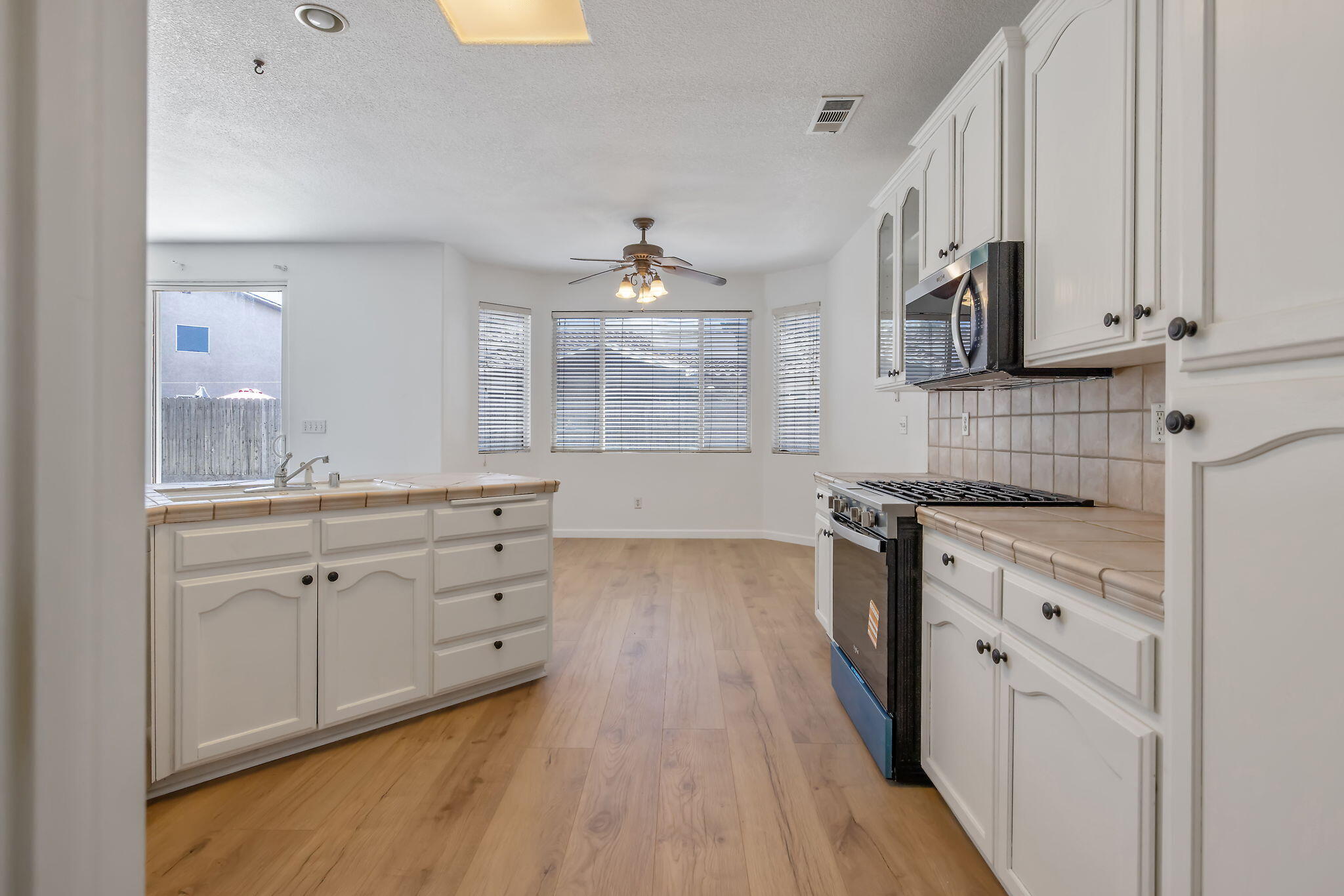 4125 W Harold, Visalia, CA 93291