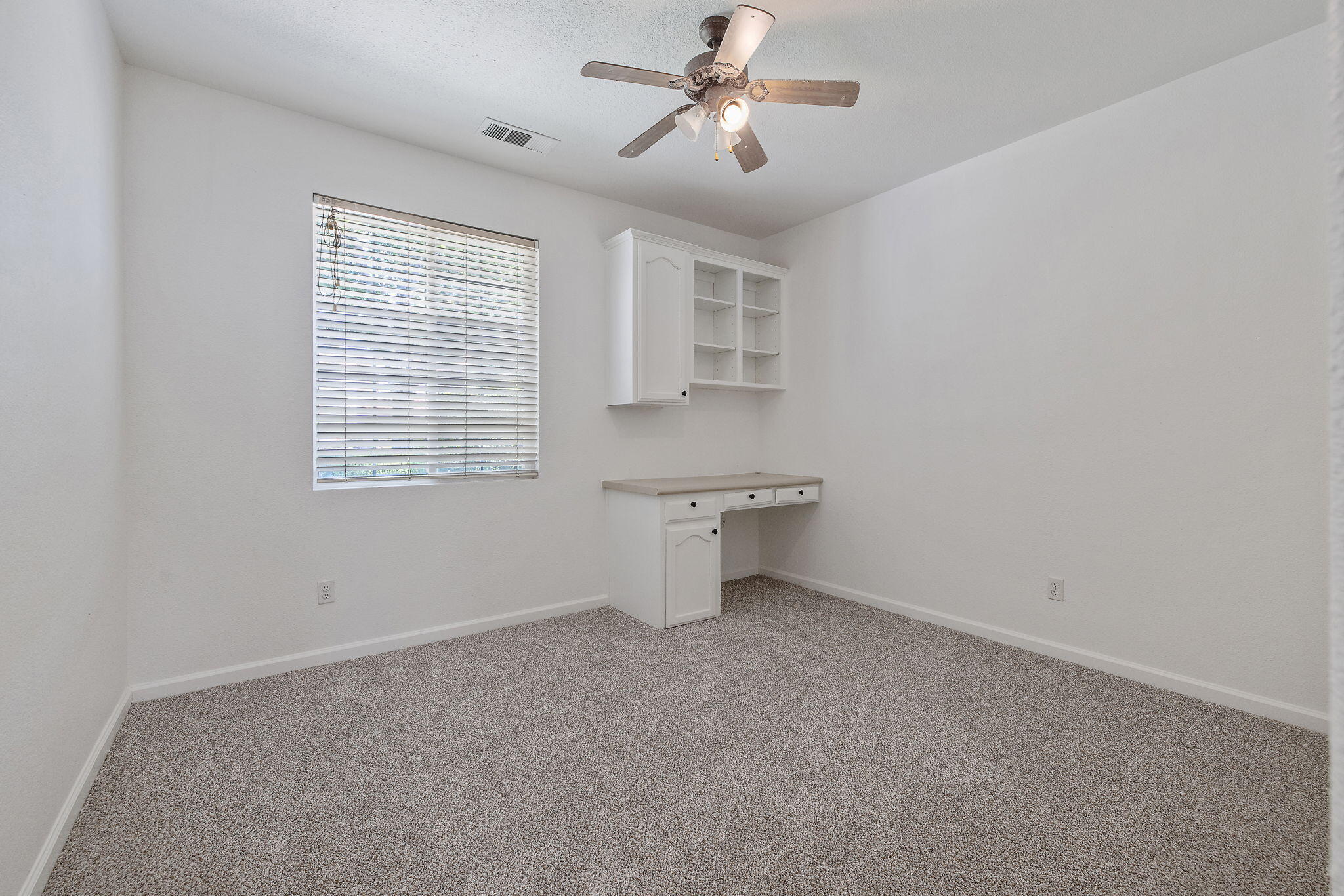 4125 W Harold, Visalia, CA 93291