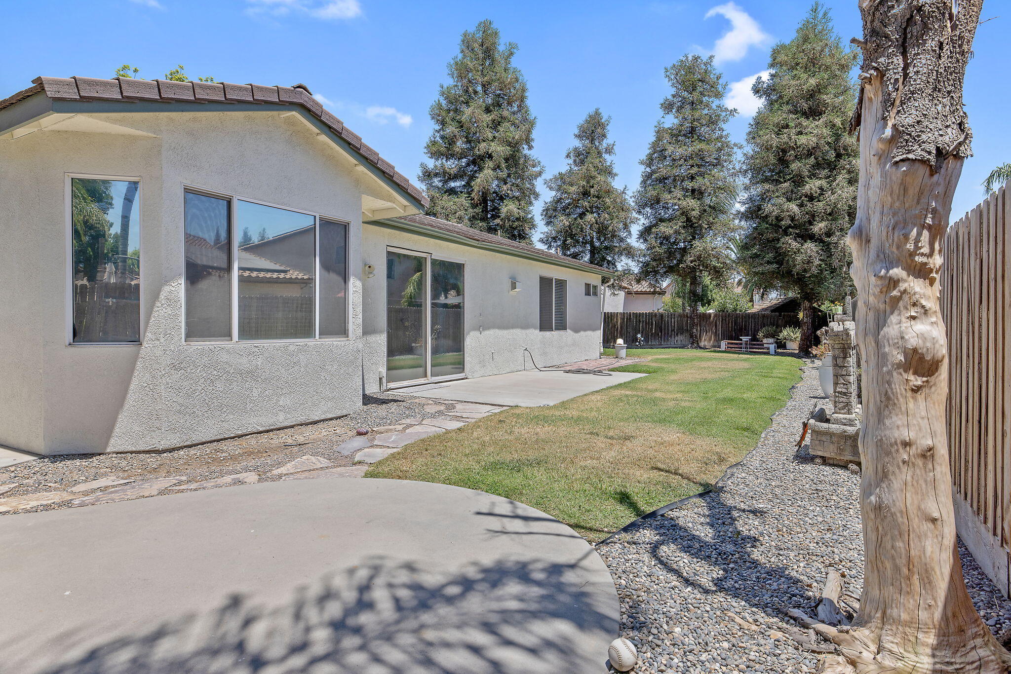 4125 W Harold, Visalia, CA 93291