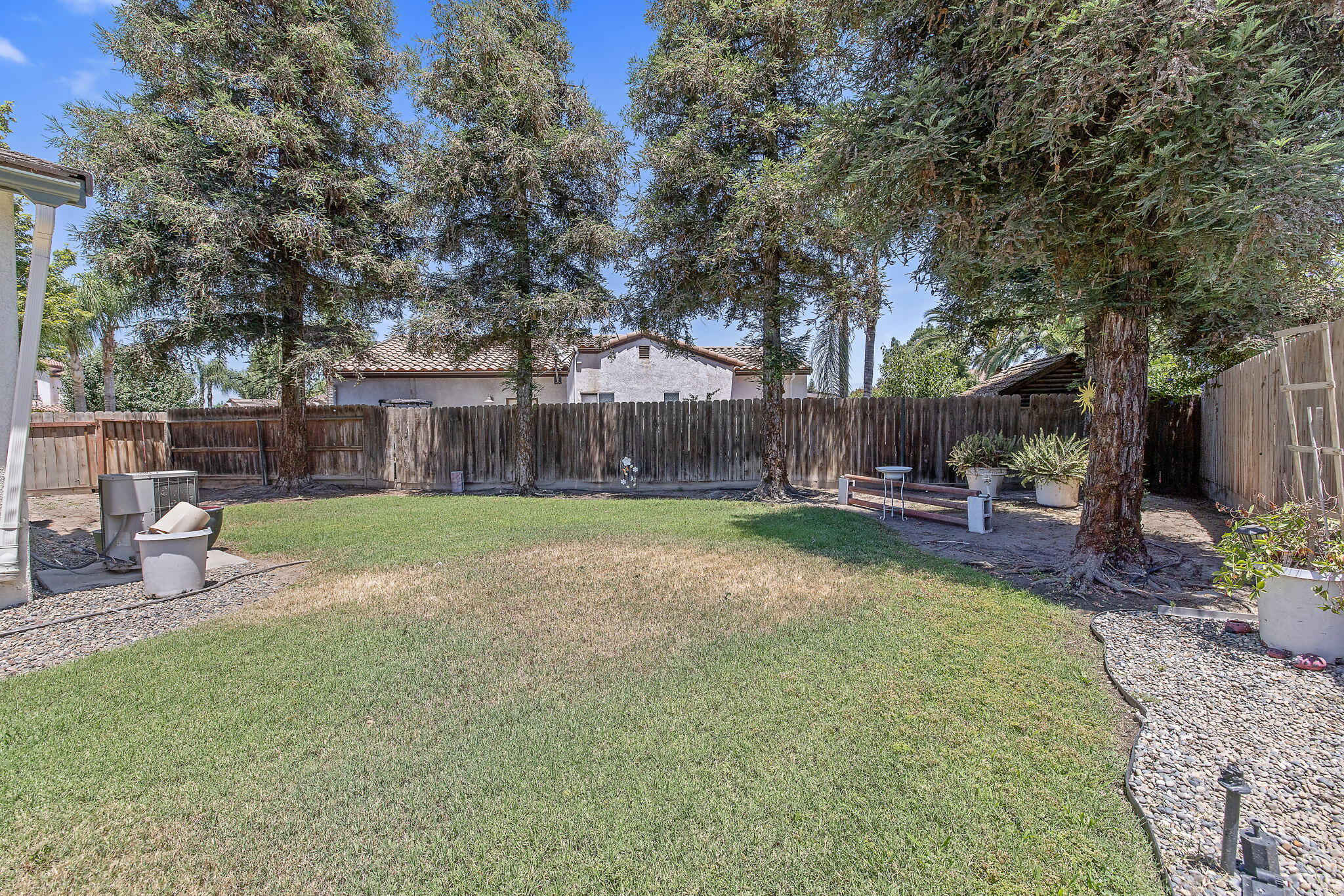4125 W Harold, Visalia, CA 93291