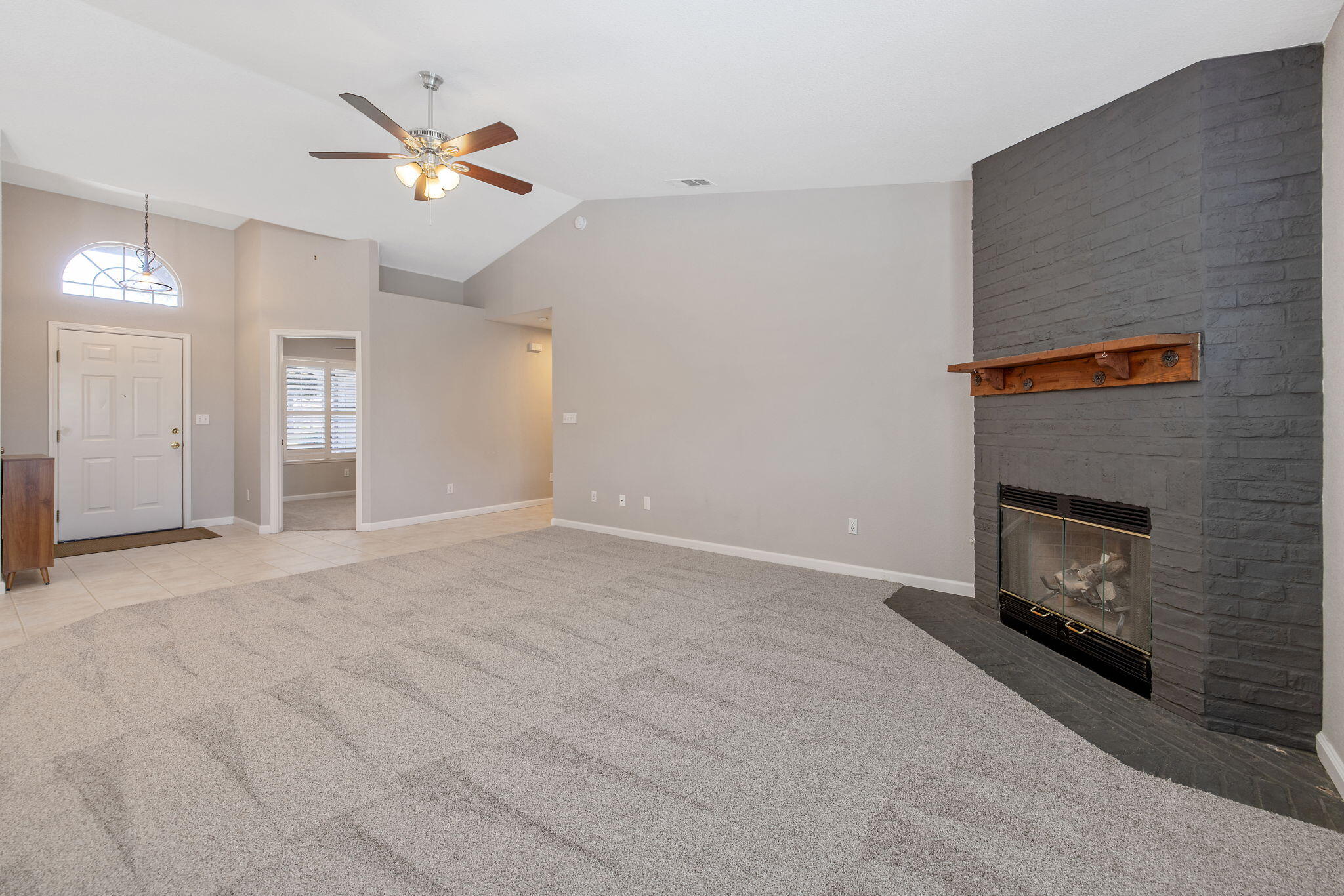 2723 W Harold Ave, Visalia, CA 93291