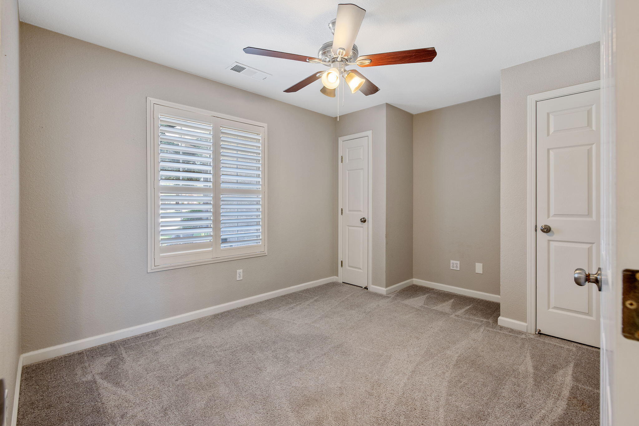 2723 W Harold Ave, Visalia, CA 93291