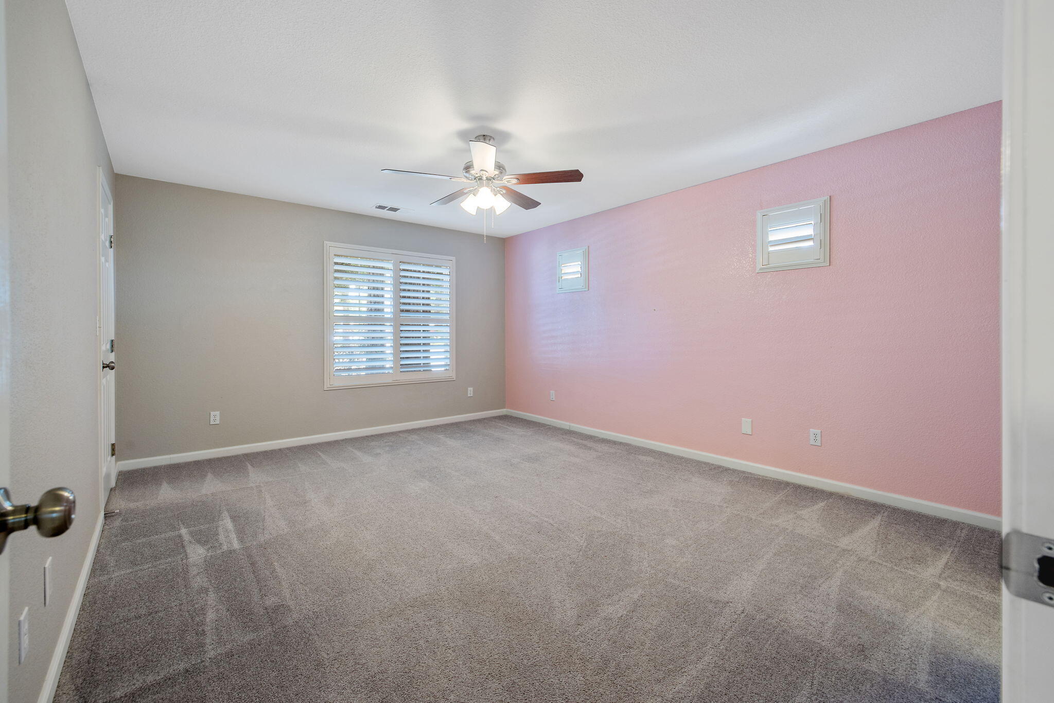 2723 W Harold Ave, Visalia, CA 93291