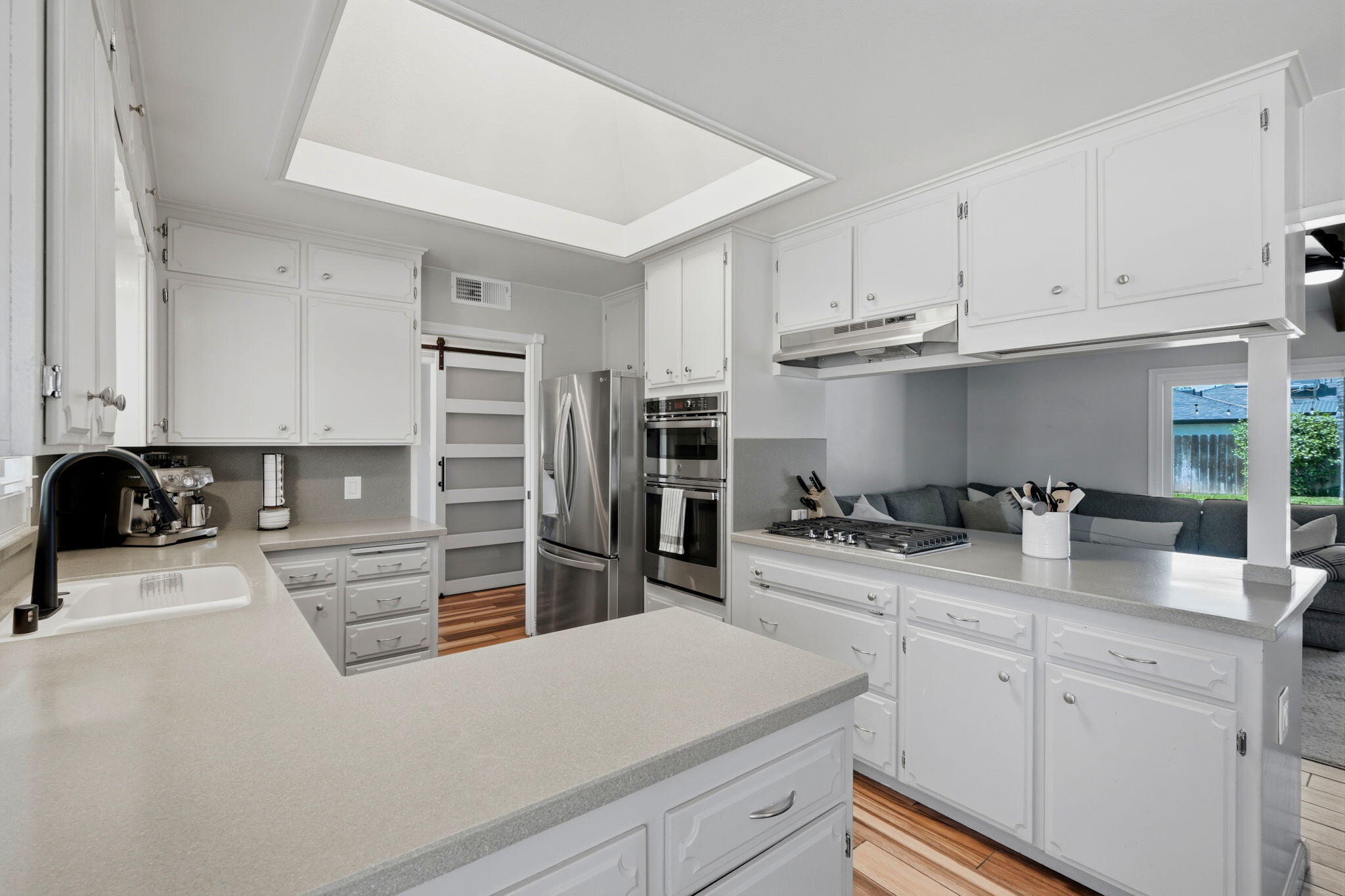 100 W Adrian Way, Hanford, CA 93230