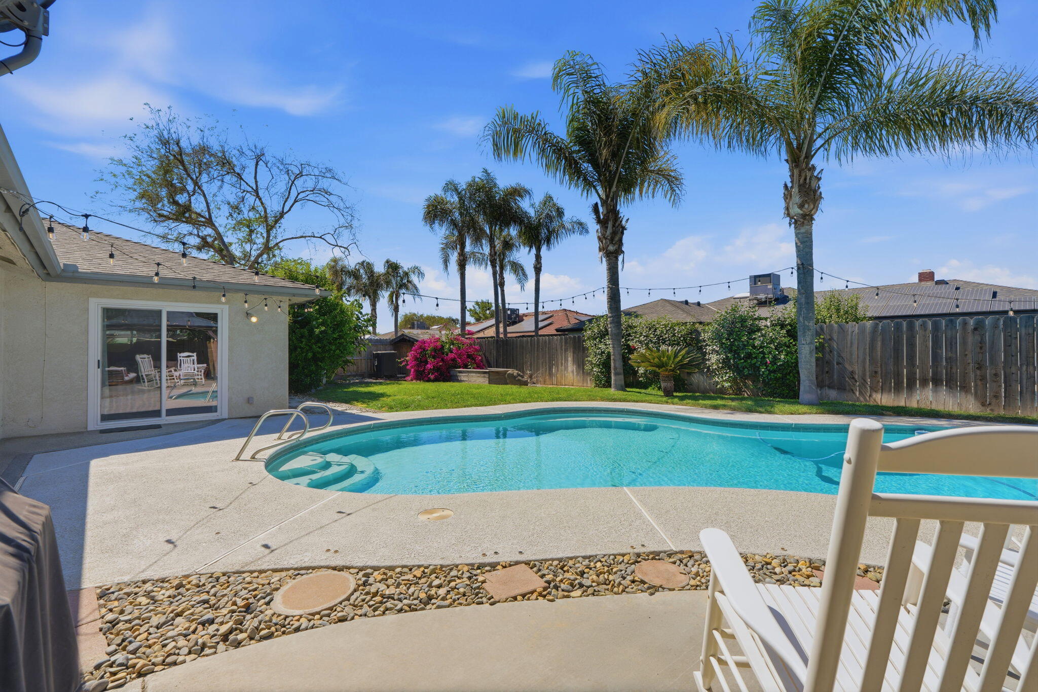 100 W Adrian Way, Hanford, CA 93230