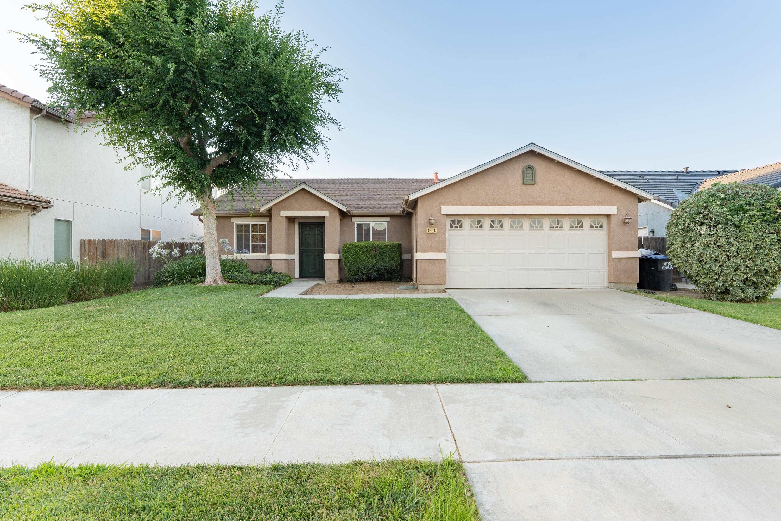 4304 E Oak Ave, Visalia, CA 93291