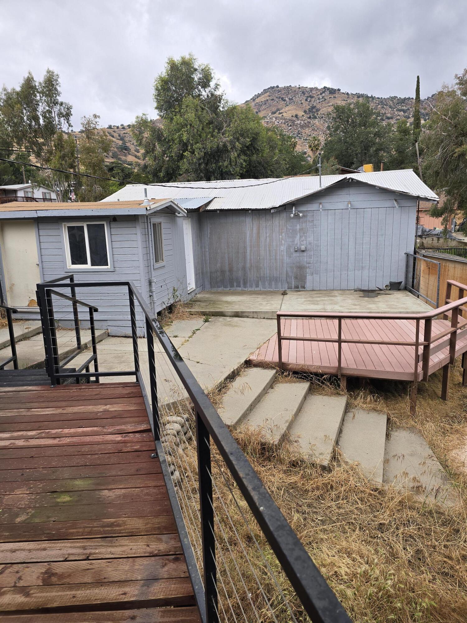 35228 Lenard Rd, Springville, CA 93265